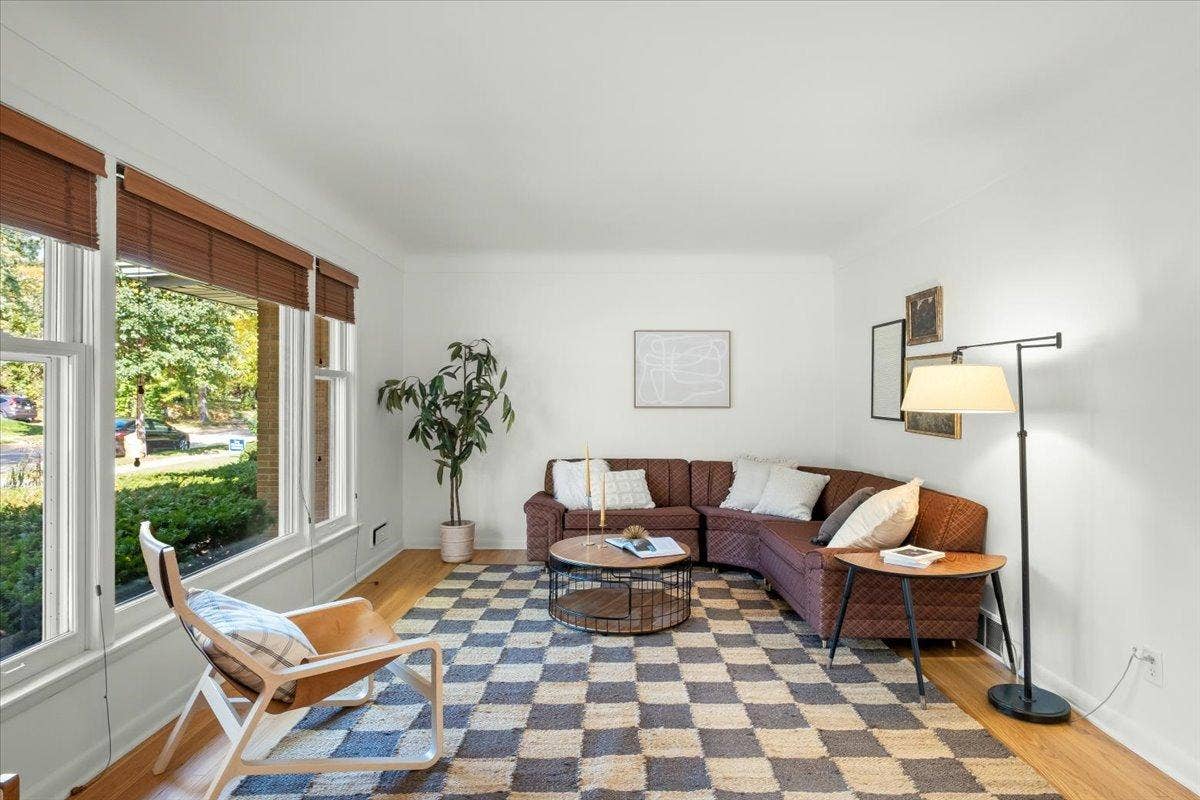 3323 Arthur Street NE, 80, Minneapolis, MN 55418 Living Room