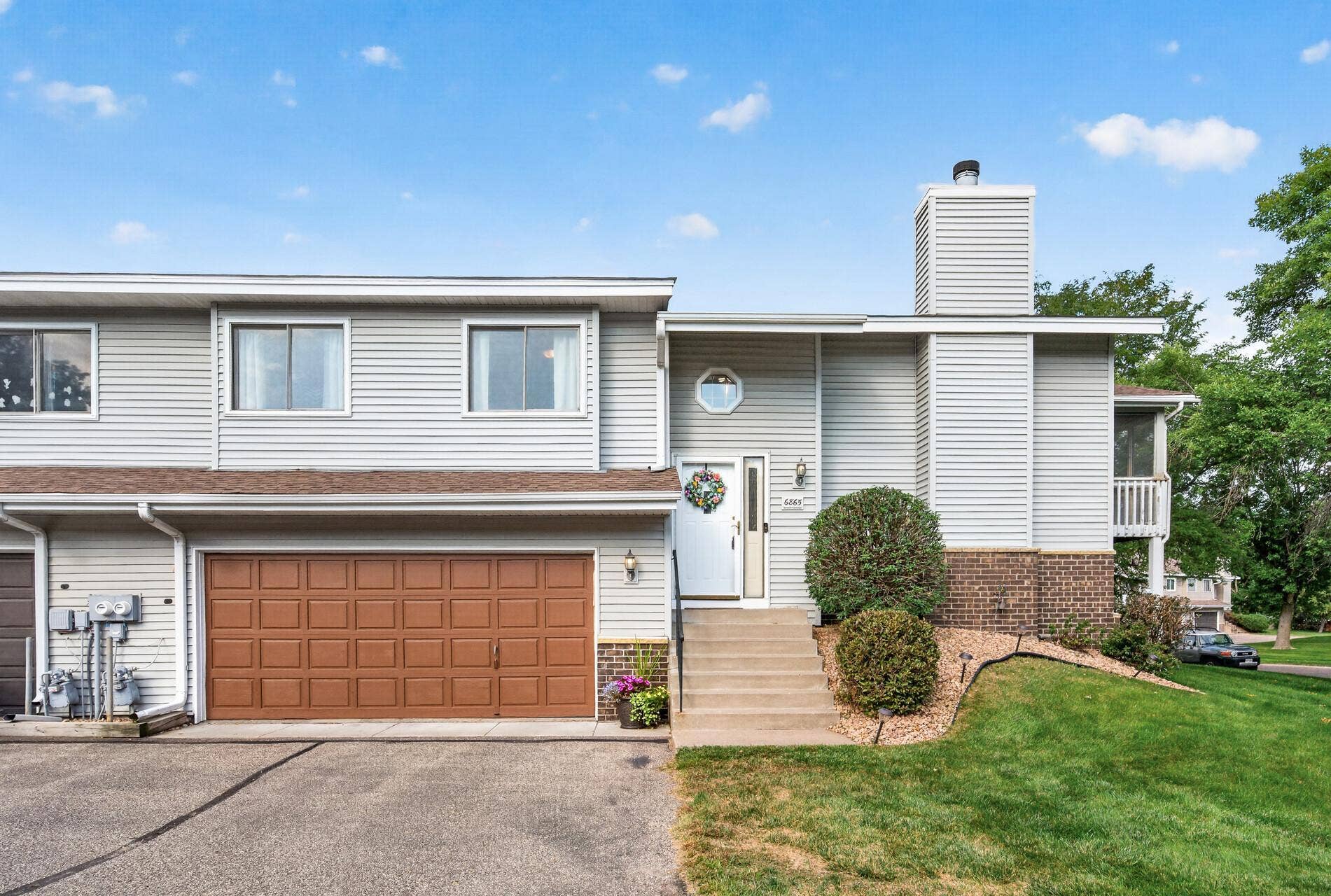 6865 Romeo Road, Woodbury, MN 55125 6865 Romeo Road, Woodbury, MN 55125