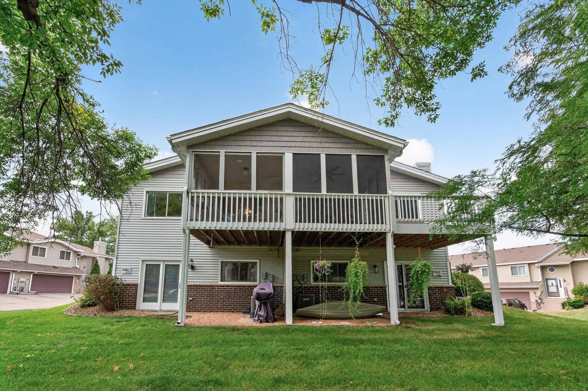 6865 Romeo Road, Woodbury, MN 55125 6865 Romeo Road, Woodbury, MN 55125