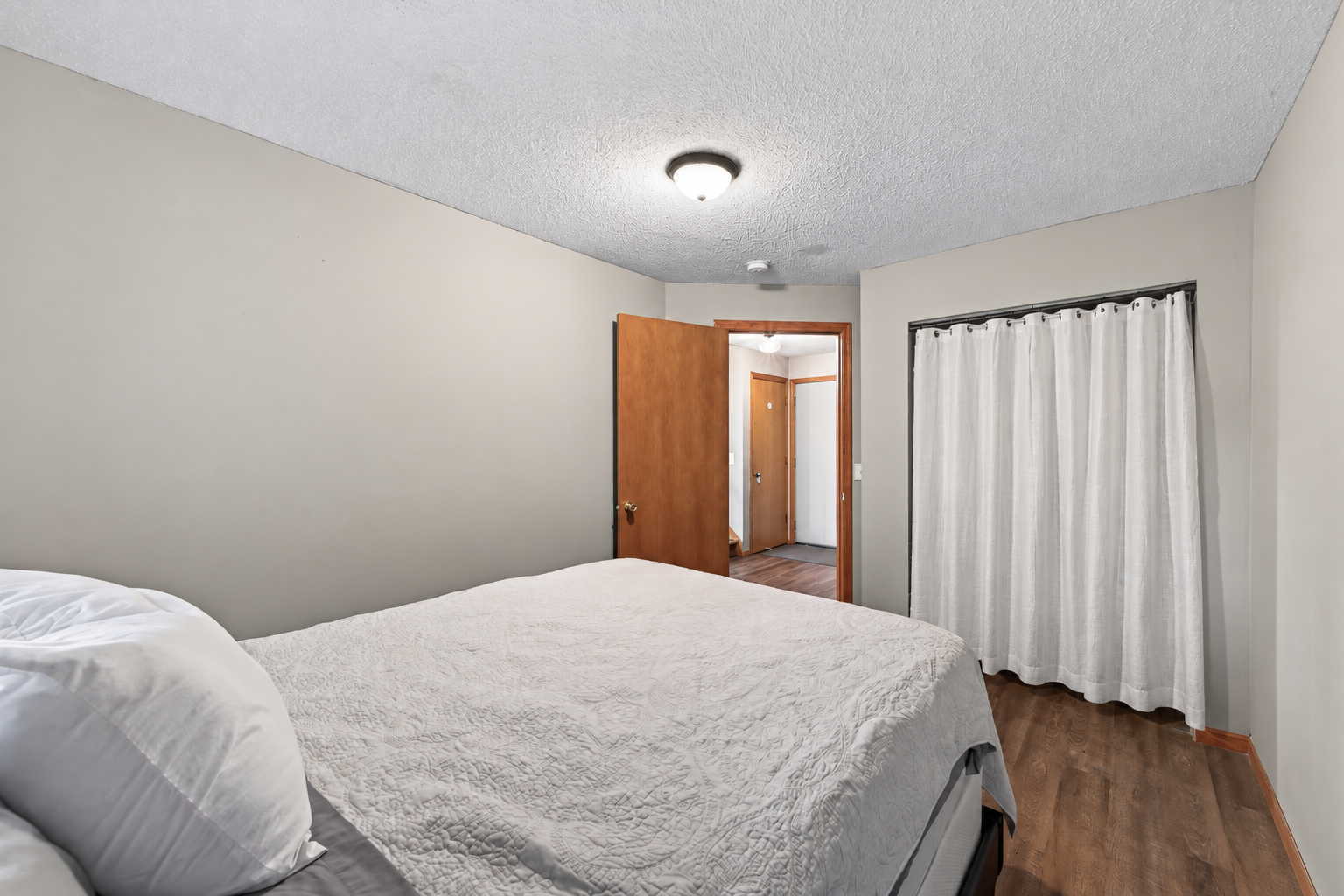6865 Romeo Road, Woodbury, MN 55125 Three bedrooms provide plenty of space for everyone to have a room of their own.