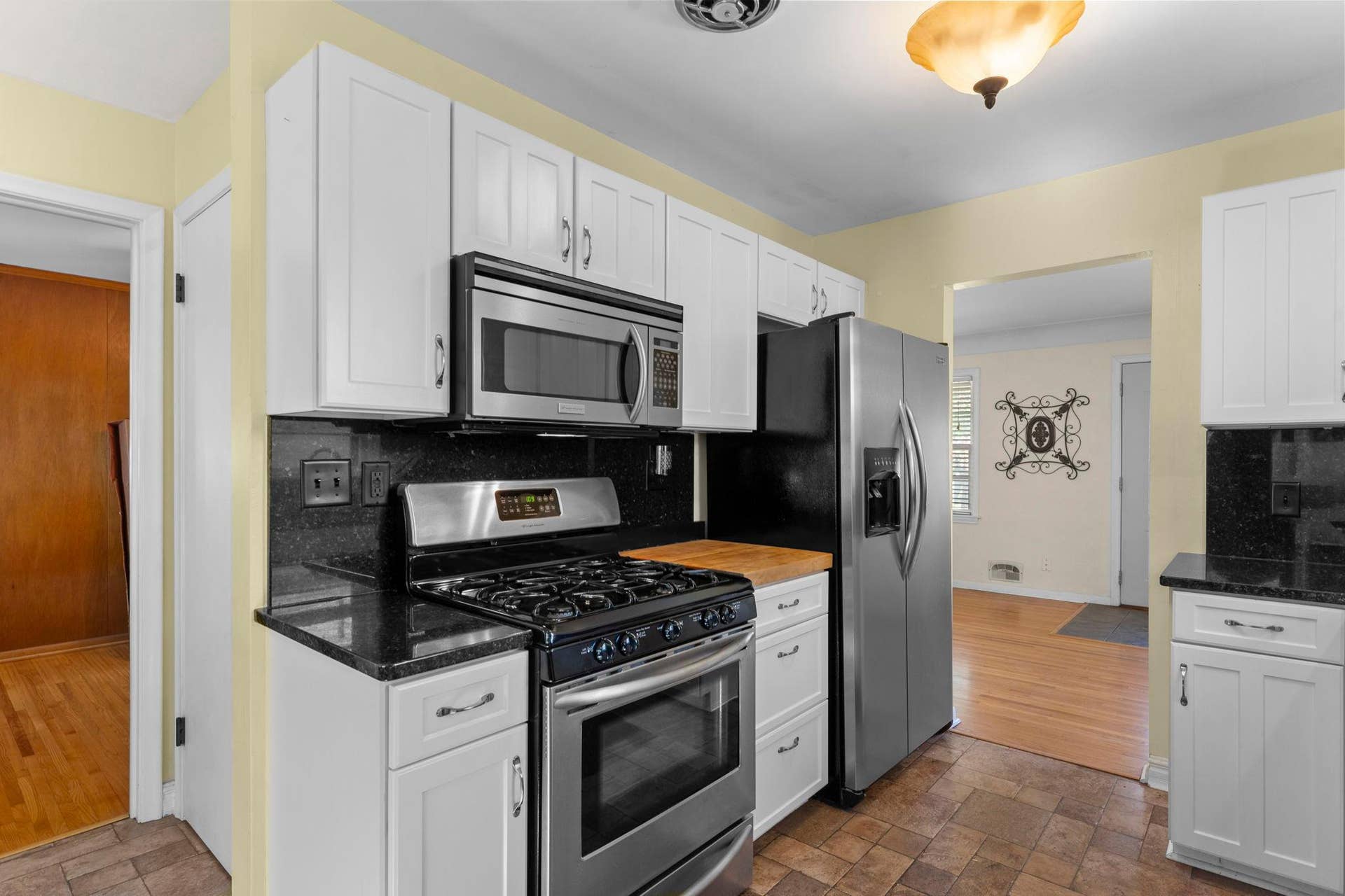 806 89th Avenue NE, Blaine, MN 55434 13-web-or-mls-806 89th Ave NE-78.jpg