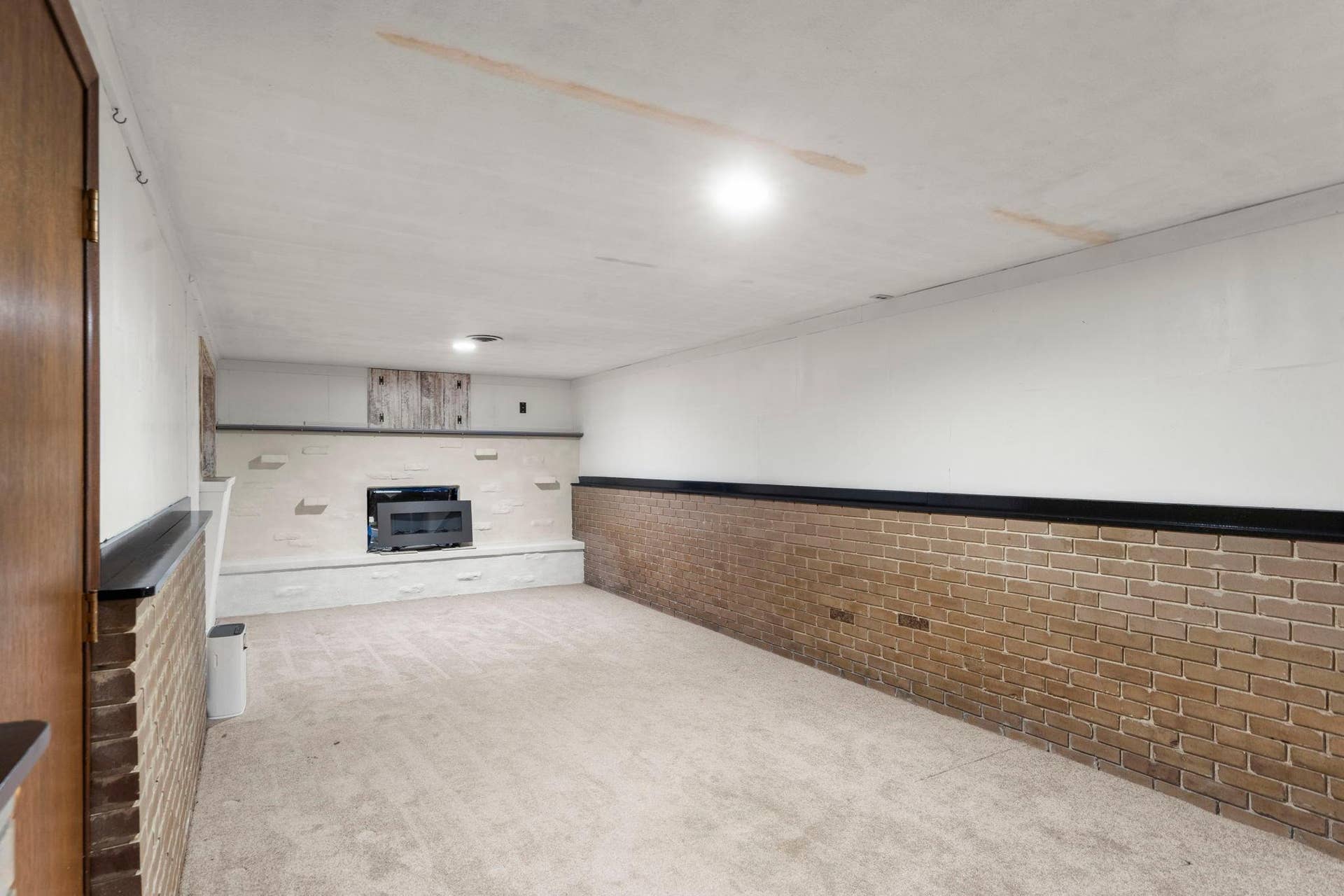 806 89th Avenue NE, Blaine, MN 55434 30-web-or-mls-806 89th Ave NE-121.jpg