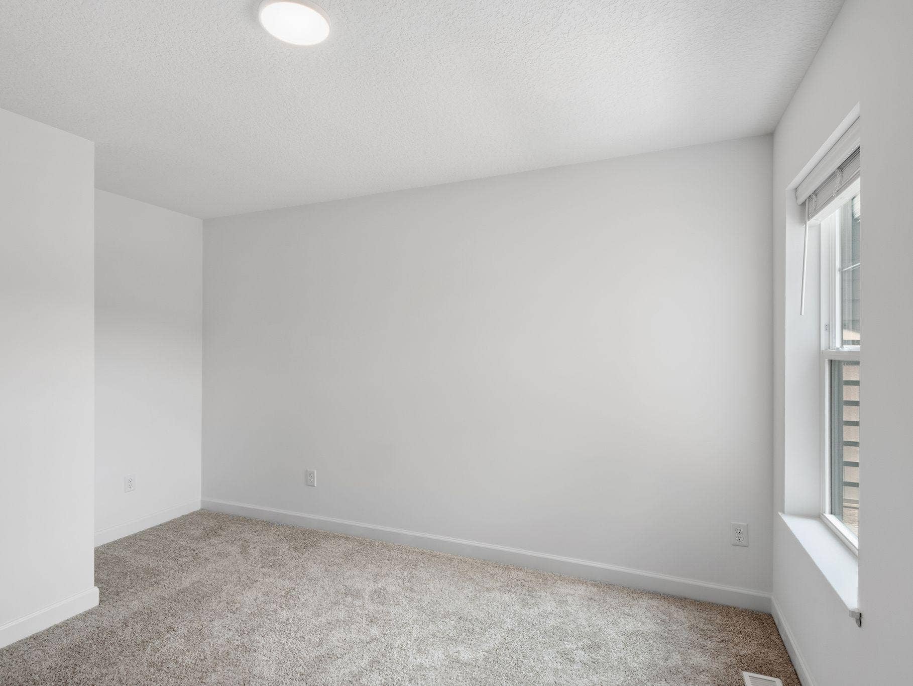 4226 Hayward Avenue N, Oakdale, MN 55128 4226 Hayward Avenue N, Oakdale, MN 55128