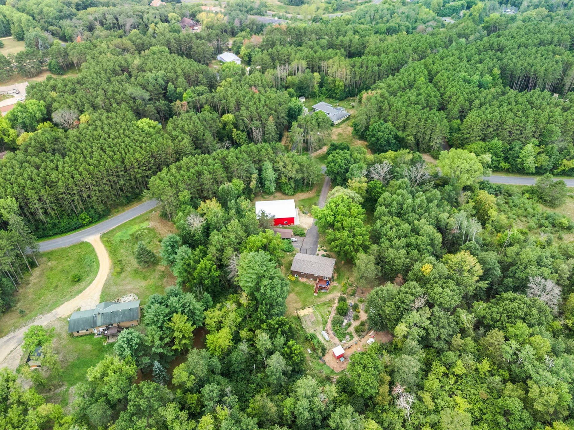 1373 Pine View Trail, Houlton, WI 54082 110-web-or-mls-1373 Pine View Trail -443.jpg
