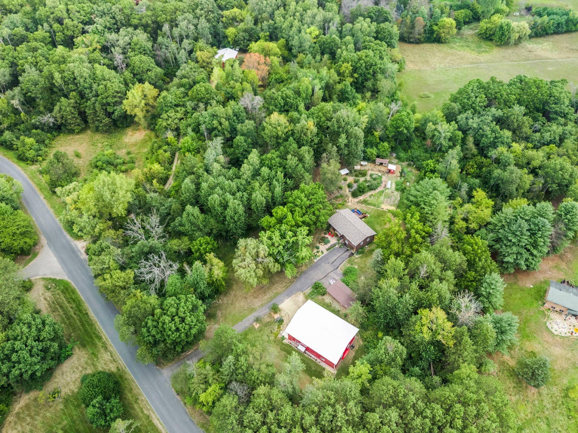 1373 Pine View Trail, Houlton, WI 54082 109-web-or-mls-1373 Pine View Trail -440.jpg