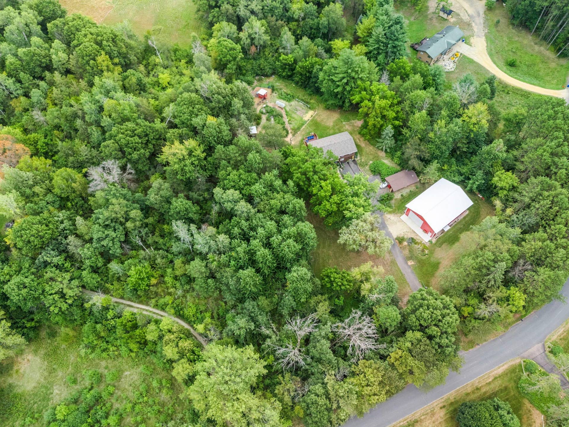 1373 Pine View Trail, Houlton, WI 54082 108-web-or-mls-1373 Pine View Trail -437.jpg