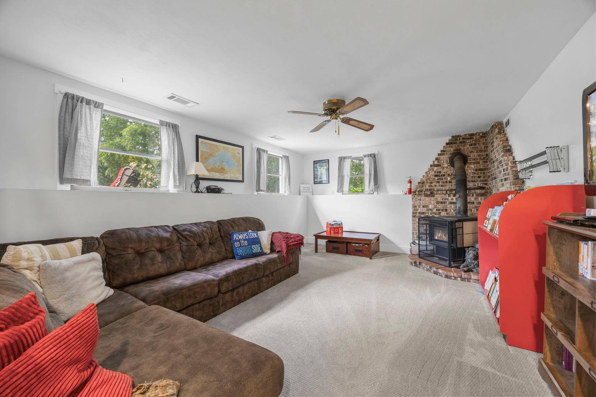1373 Pine View Trail, Houlton, WI 54082 Lower level Family room