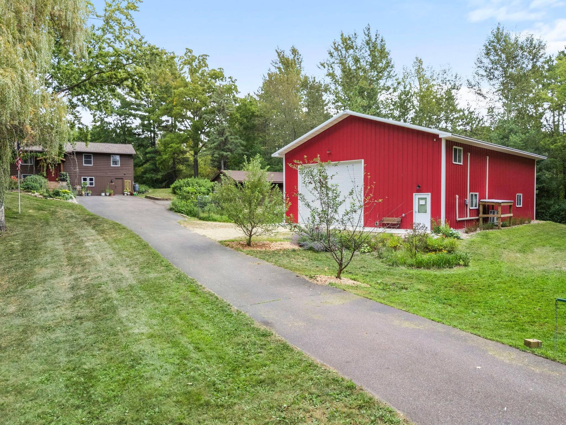 1373 Pine View Trail, Houlton, WI 54082 2.75 well landscaped private acres with Dream pole barn