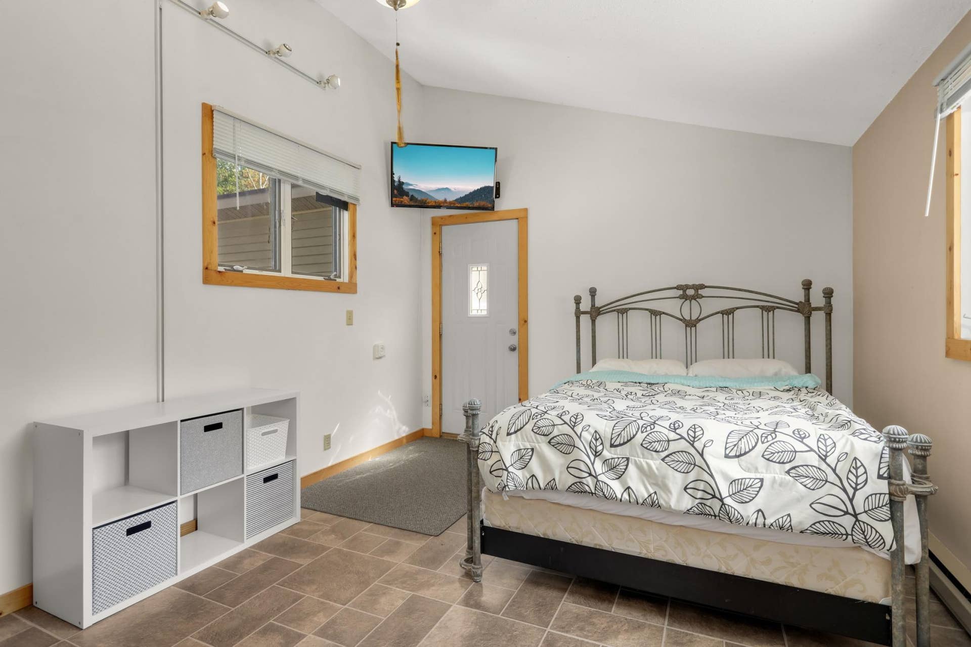 12770 Homestead Drive, Hugo, MN 55110 Apartment