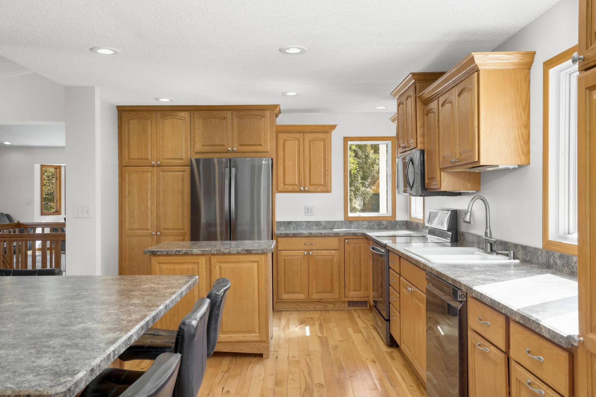 12770 Homestead Drive, Hugo, MN 55110 Kitchen