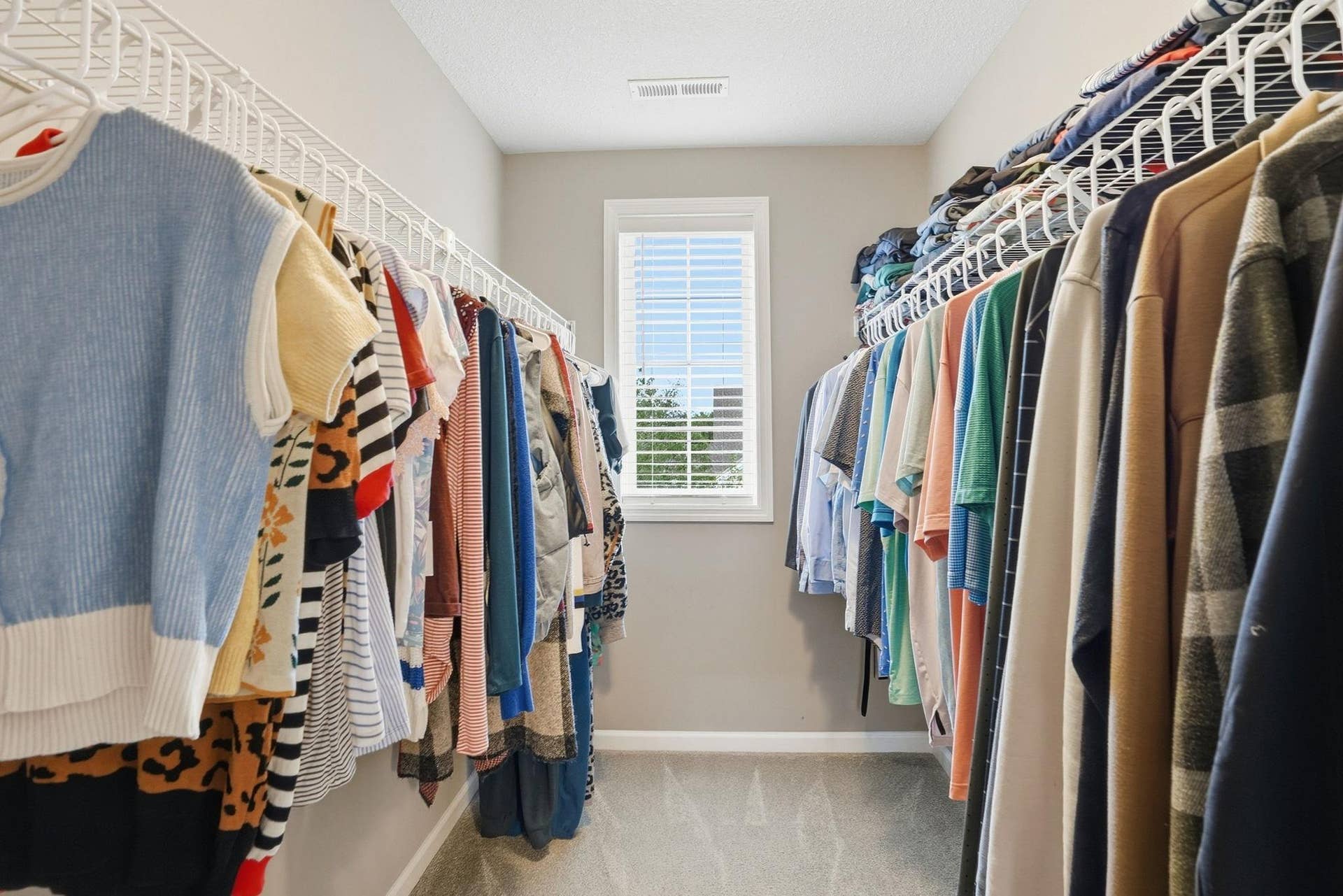 9324 Summerlin Road, Woodbury, MN 55129 Giant walk-in primary closet!