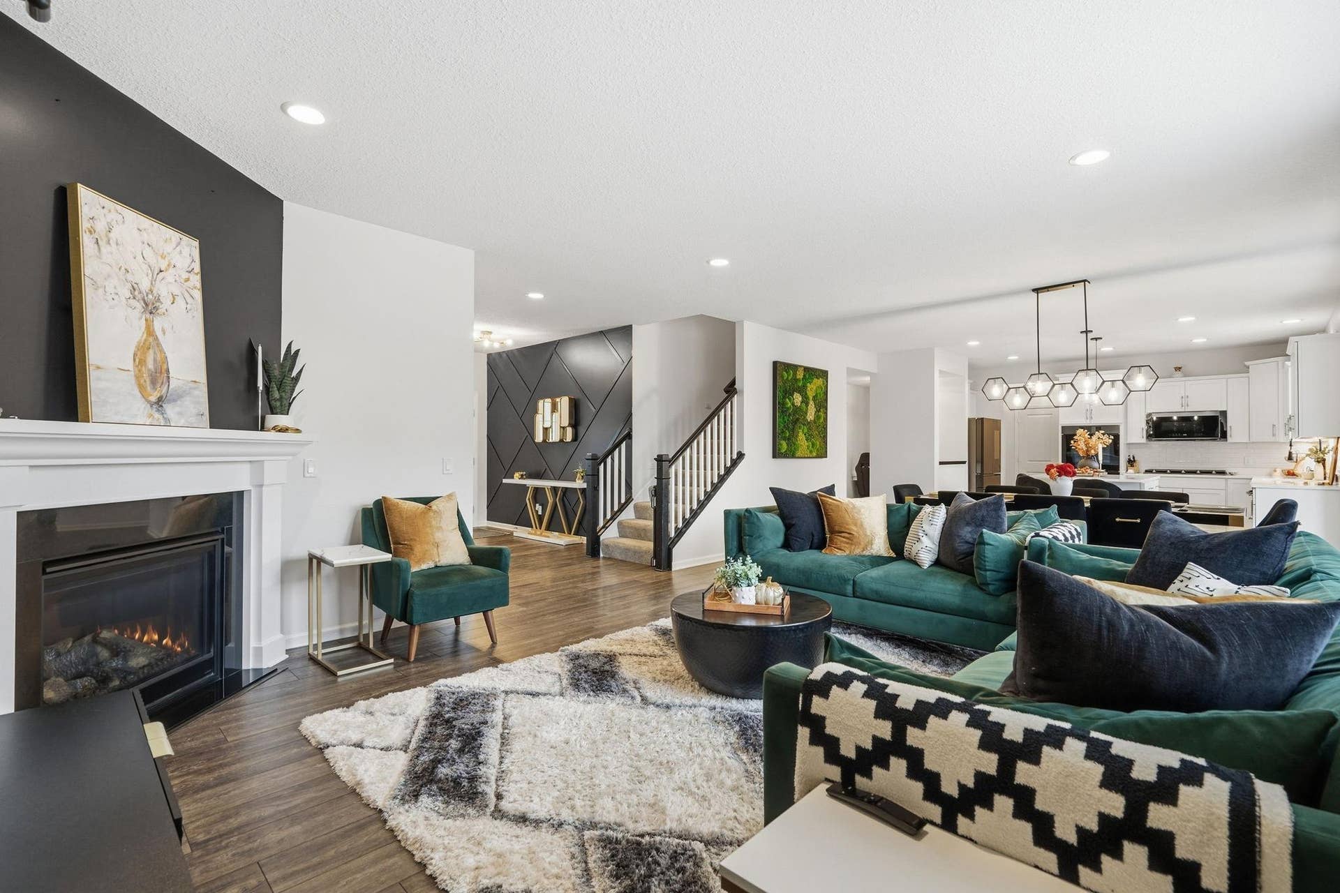 9324 Summerlin Road, Woodbury, MN 55129 Open floor plan.