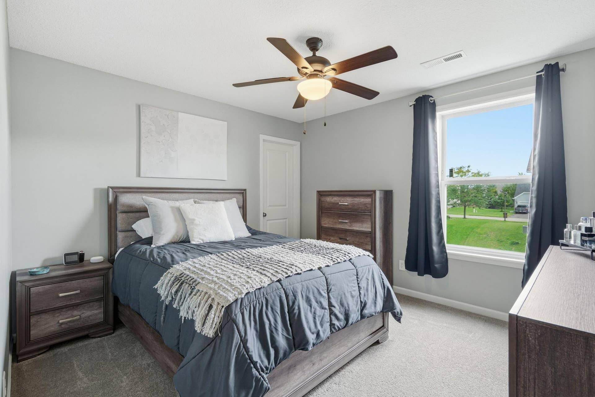 9324 Summerlin Road, Woodbury, MN 55129 9324 Summerlin Road, Woodbury, MN 55129