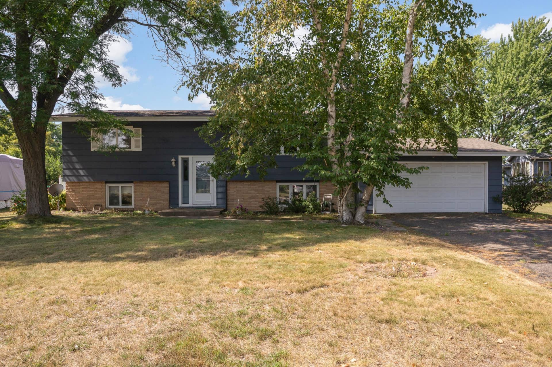 8033 Douglas Drive N, Brooklyn Park, MN 55443 8033 Douglas Drive N, Brooklyn Park, MN 55443