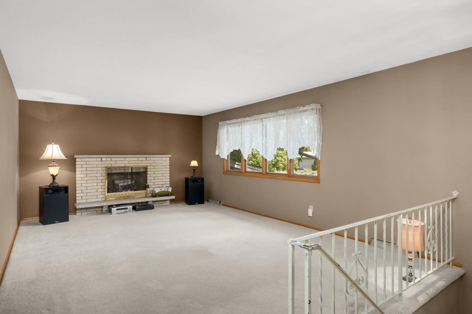 8033 Douglas Drive N, Brooklyn Park, MN 55443 8033 Douglas Drive N, Brooklyn Park, MN 55443