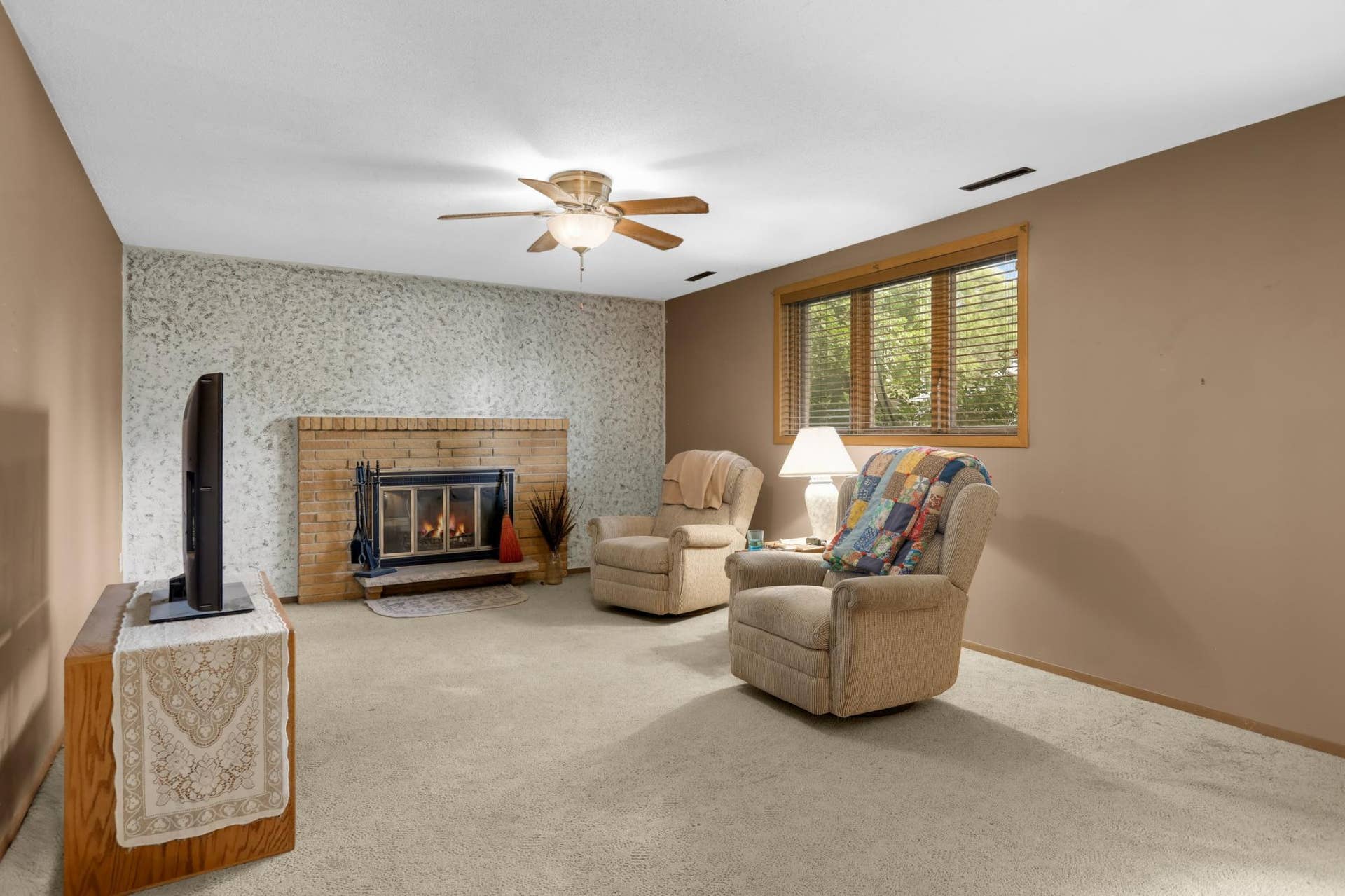 8033 Douglas Drive N, Brooklyn Park, MN 55443 8033 Douglas Drive N, Brooklyn Park, MN 55443