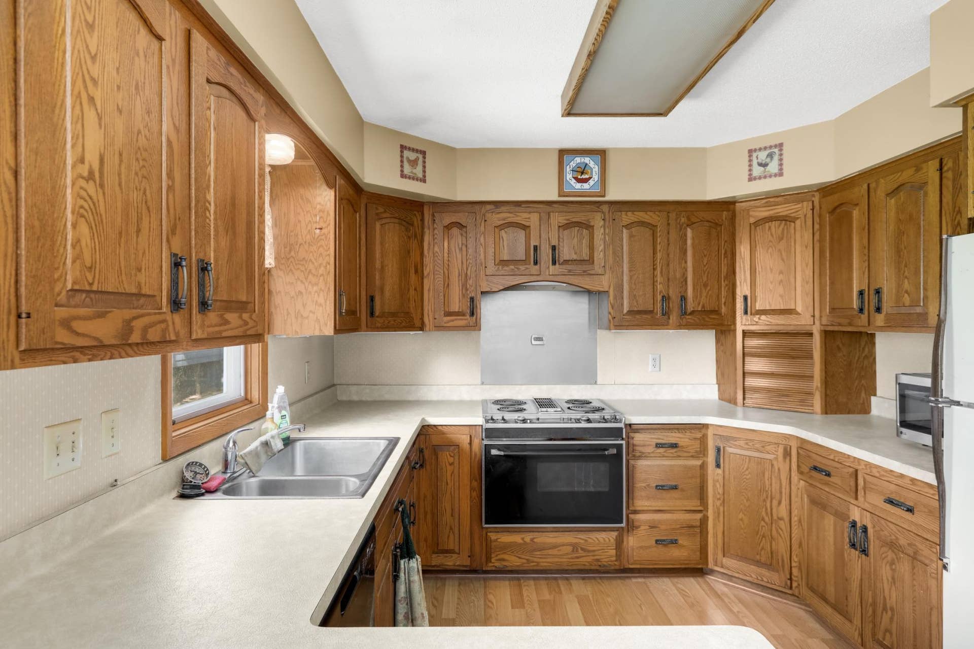 8033 Douglas Drive N, Brooklyn Park, MN 55443 8033 Douglas Drive N, Brooklyn Park, MN 55443