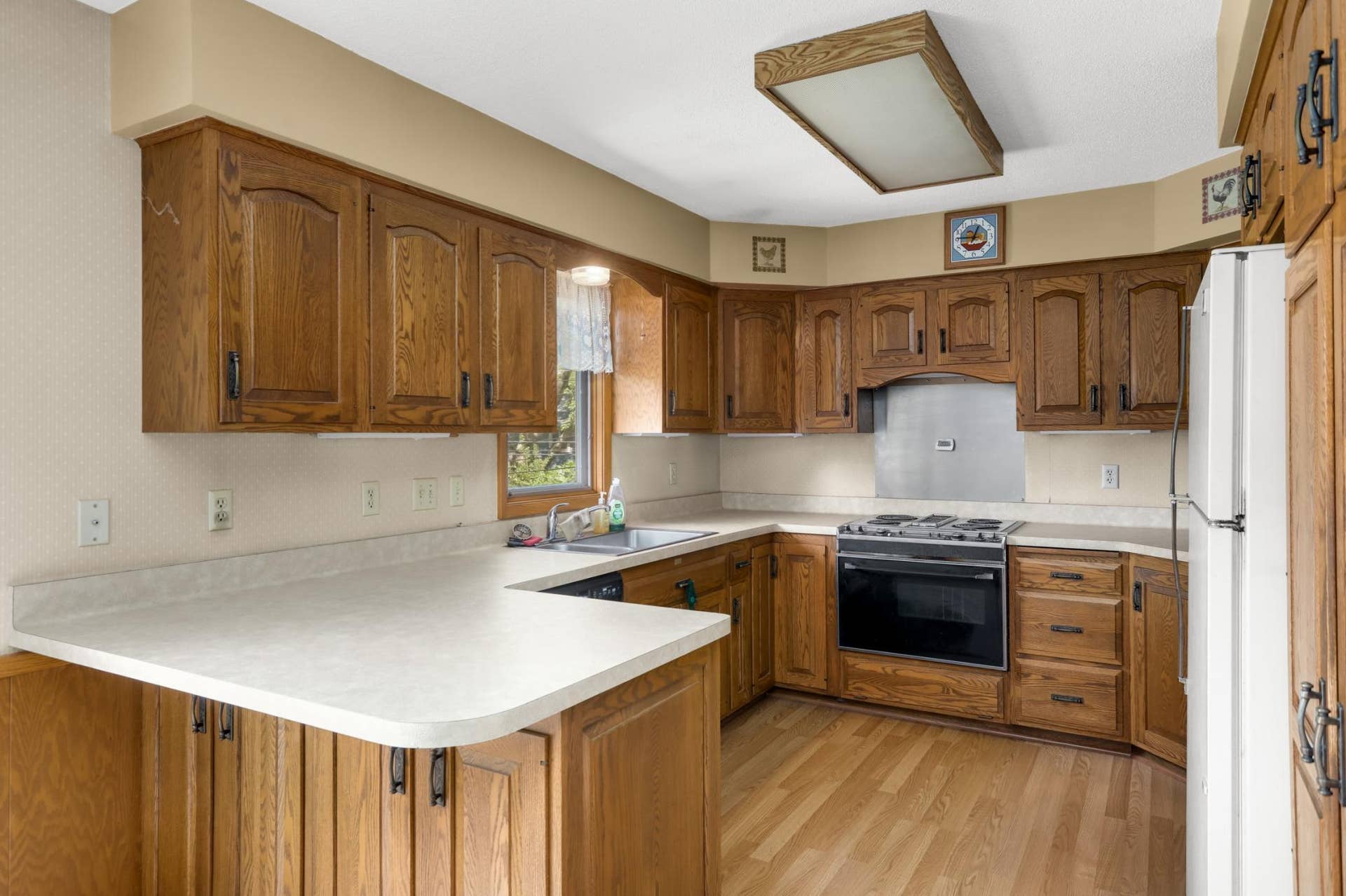 8033 Douglas Drive N, Brooklyn Park, MN 55443 8033 Douglas Drive N, Brooklyn Park, MN 55443