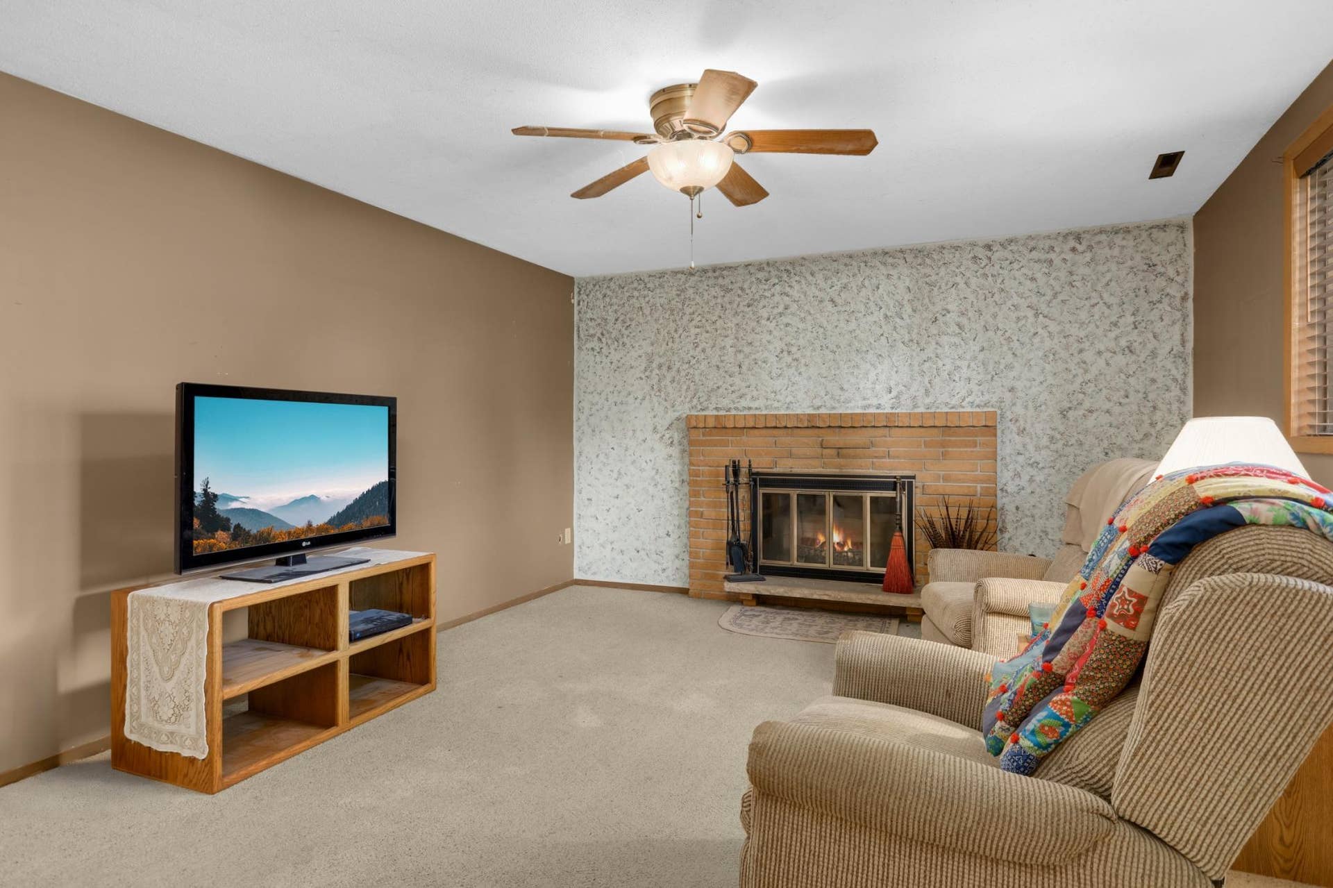 8033 Douglas Drive N, Brooklyn Park, MN 55443 8033 Douglas Drive N, Brooklyn Park, MN 55443