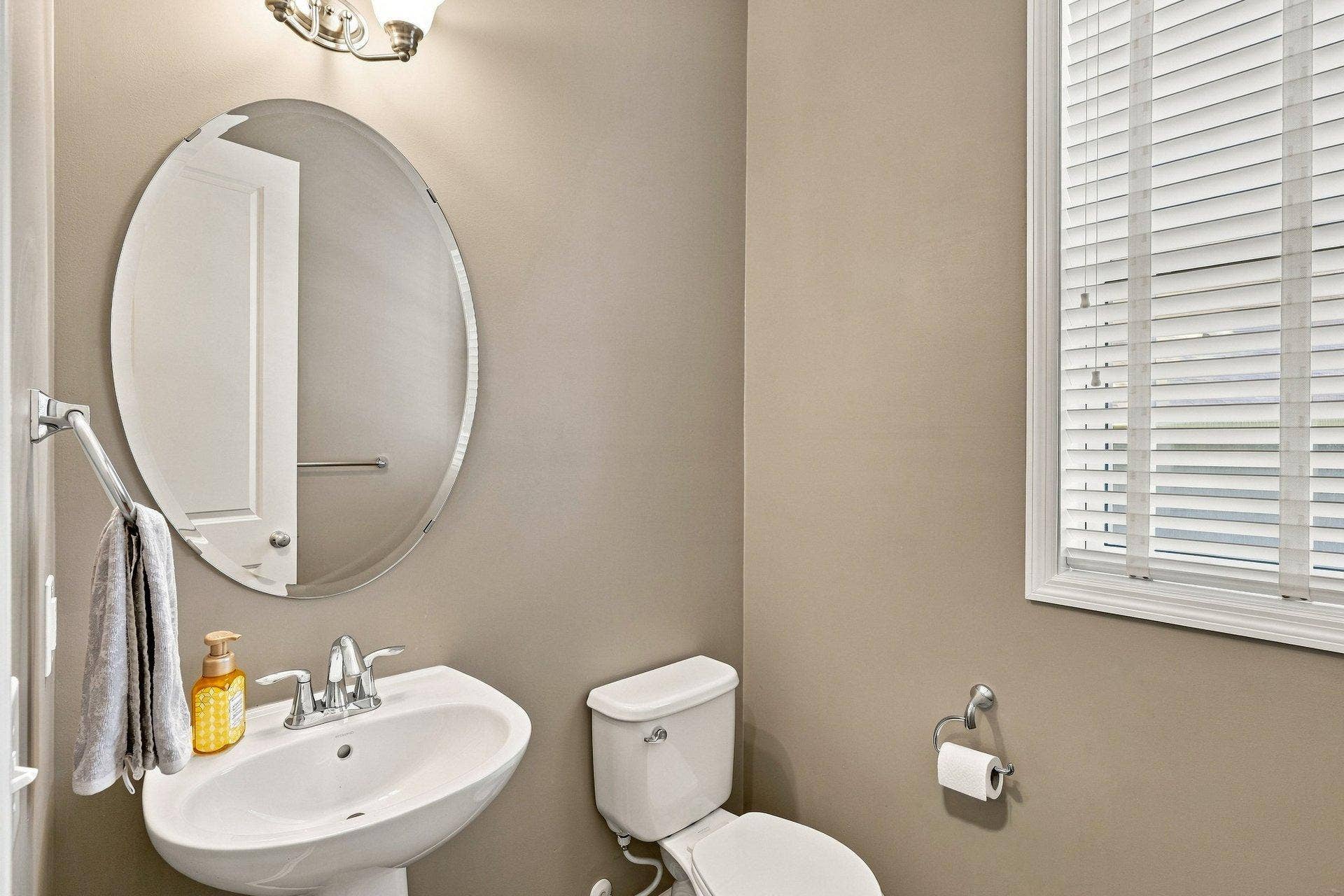 7662 Addisen Court, Inver Grove Heights, MN 55077 067_7662_addisen_ct_int_51_664.jpg