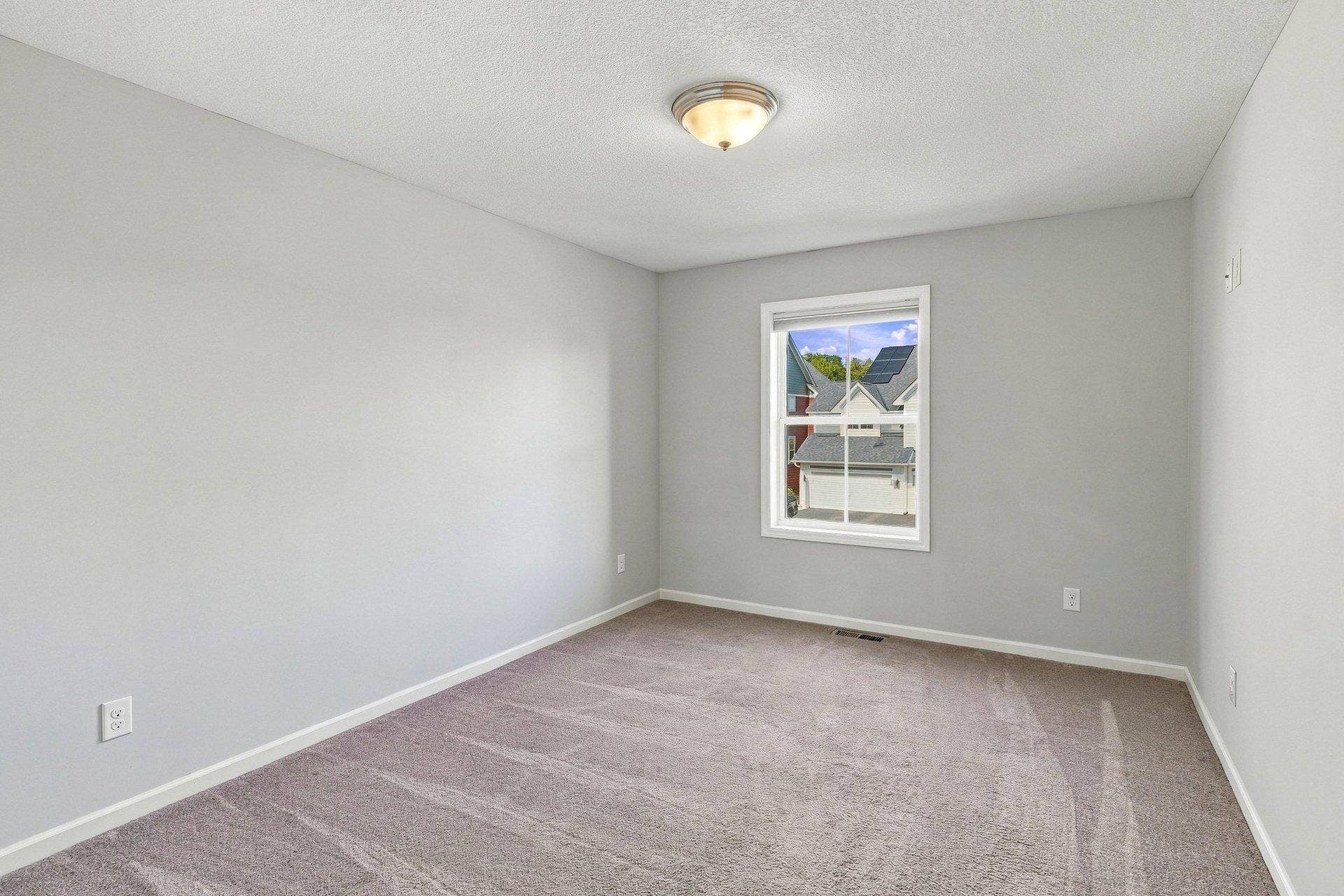7662 Addisen Court, Inver Grove Heights, MN 55077 031_7662_addisen_ct_int_14_220.jpg