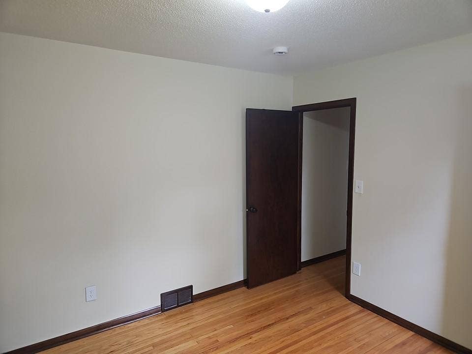 5553 Emerson Avenue N, Brooklyn Center, MN 55430 IMG_20260814_152248~2.jpg