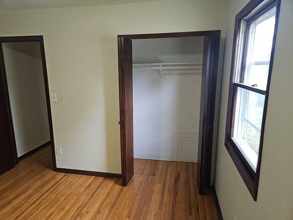 5553 Emerson Avenue N, Brooklyn Center, MN 55430 IMG_20260814_152250~2.jpg