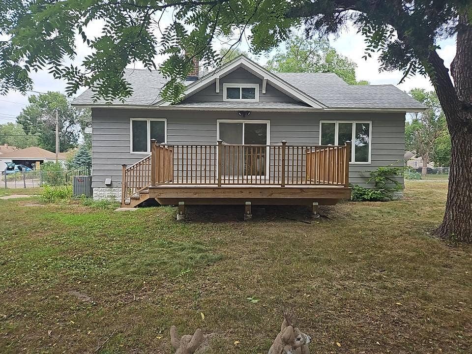 5553 Emerson Avenue N, Brooklyn Center, MN 55430 IMG_20260814_151624.jpg