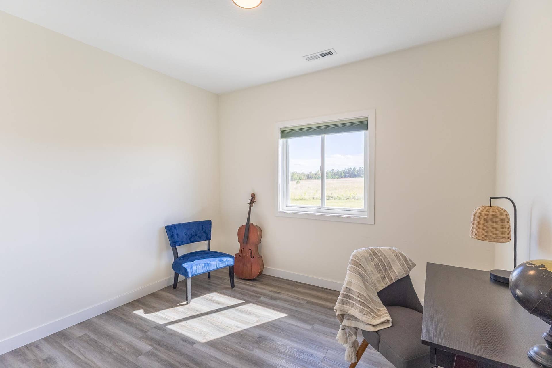3190 Carr Lake Road SW, Bemidji, MN 56601 Second bedroom offers flexible space for sleeping, office or hobby use.