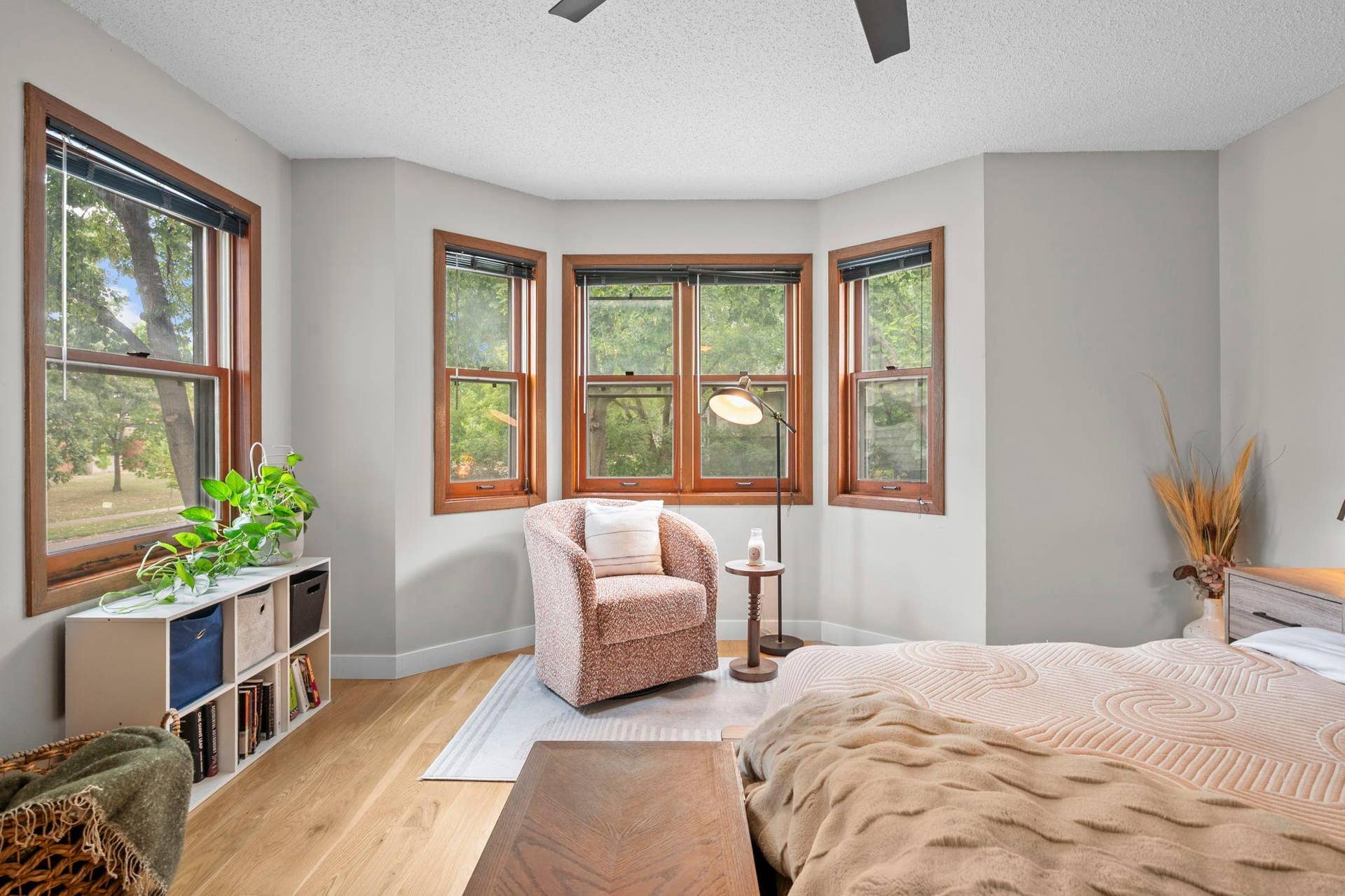 235 Kent Street, 101, Saint Paul, MN 55102 45-web-or-mls-235 N Kent St-250.jpg