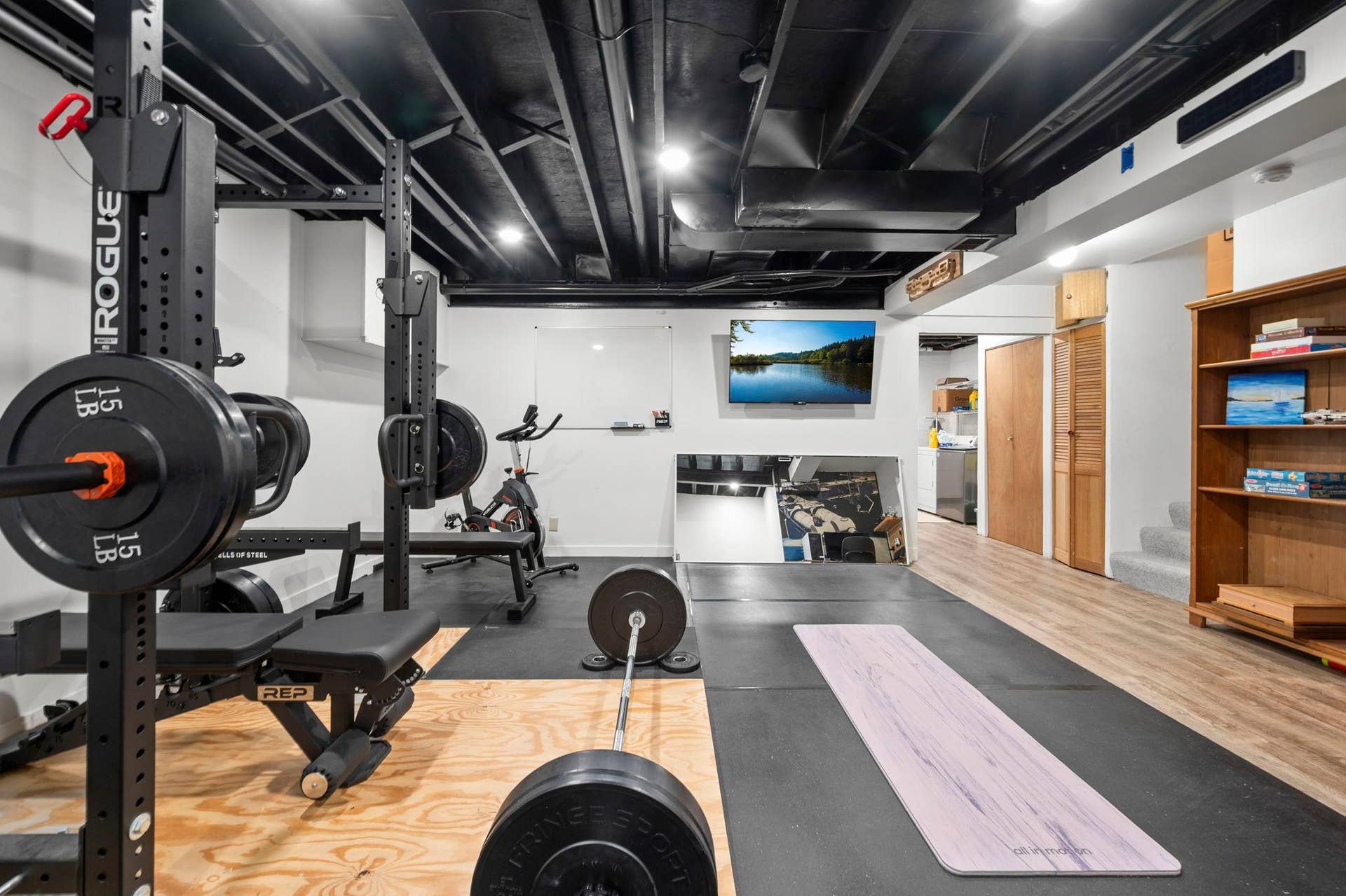 235 Kent Street, 101, Saint Paul, MN 55102 63-web-or-mls-235 N Kent St-305.jpg