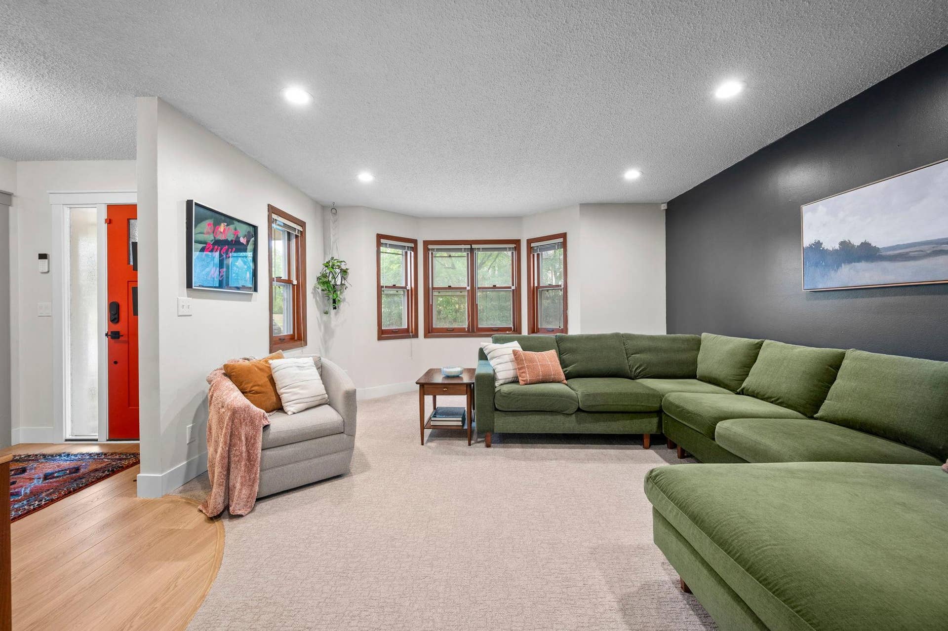 235 Kent Street, 101, Saint Paul, MN 55102 24-web-or-mls-235 N Kent St-109.jpg