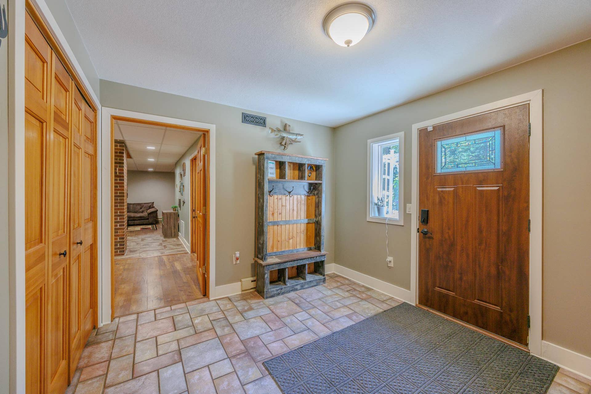 6351 Island View Drive NE, Bemidji, MN 56601 6351 Island View Drive NE, Bemidji, MN 56601