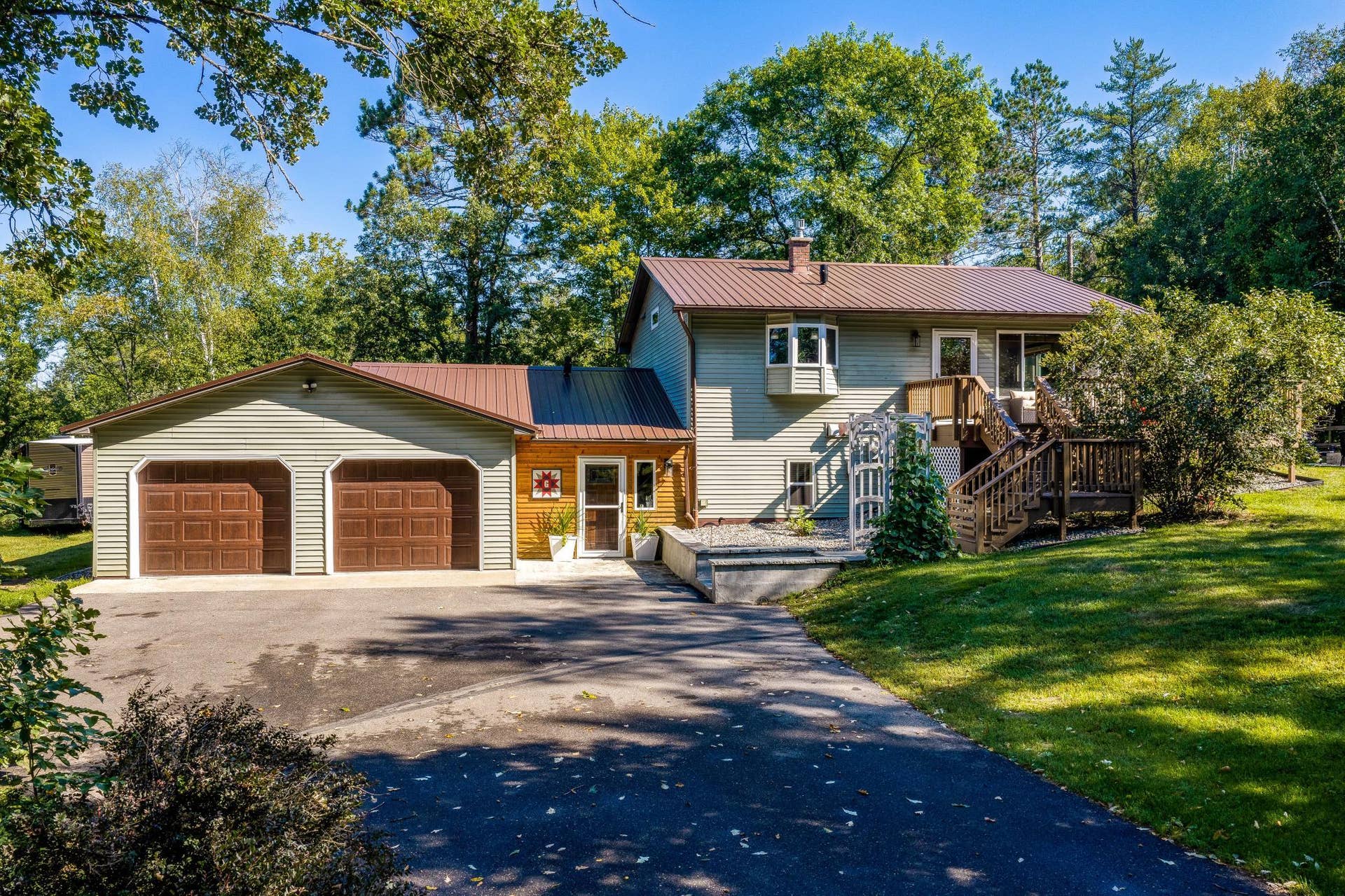 6351 Island View Drive NE, Bemidji, MN 56601 6351 Island View Drive NE, Bemidji, MN 56601