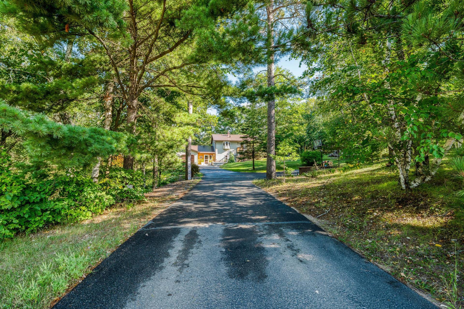 6351 Island View Drive NE, Bemidji, MN 56601 6351 Island View Drive NE, Bemidji, MN 56601
