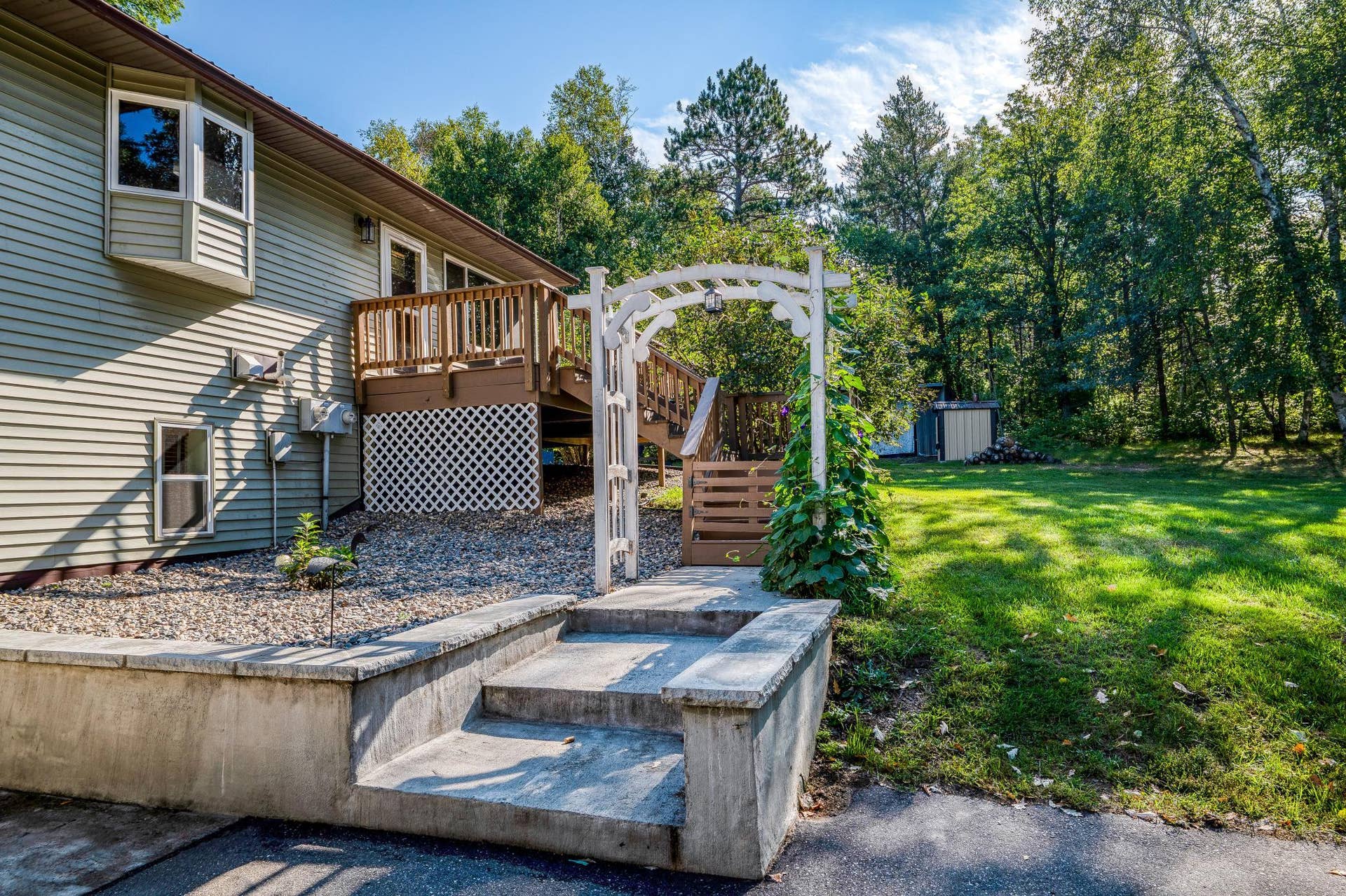 6351 Island View Drive NE, Bemidji, MN 56601 6351 Island View Drive NE, Bemidji, MN 56601