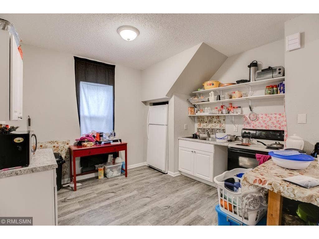 2834 15th Avenue S, 54, Minneapolis, MN 55407 11 Bottom unit kitchen.jpeg