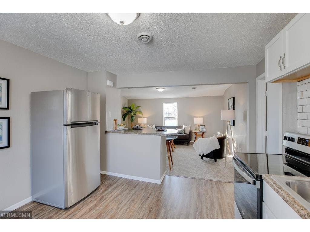 2834 15th Avenue S, 54, Minneapolis, MN 55407 33 Top unit kitchen.jpeg