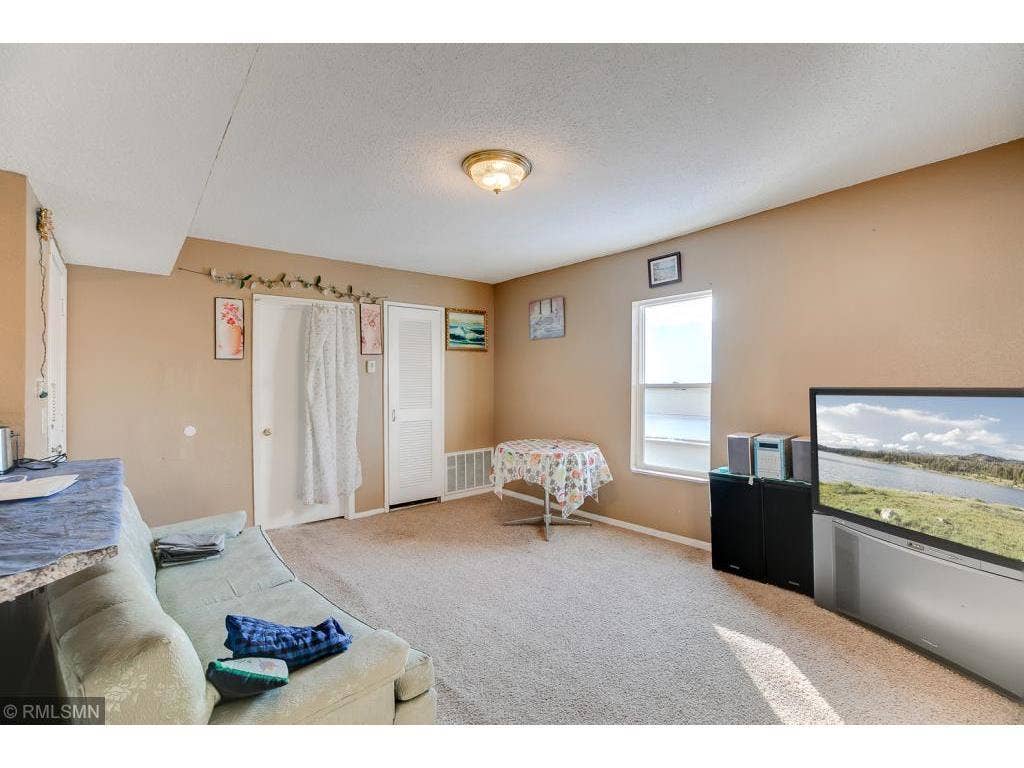 2834 15th Avenue S, 54, Minneapolis, MN 55407 19 Middle unit living room.jpeg