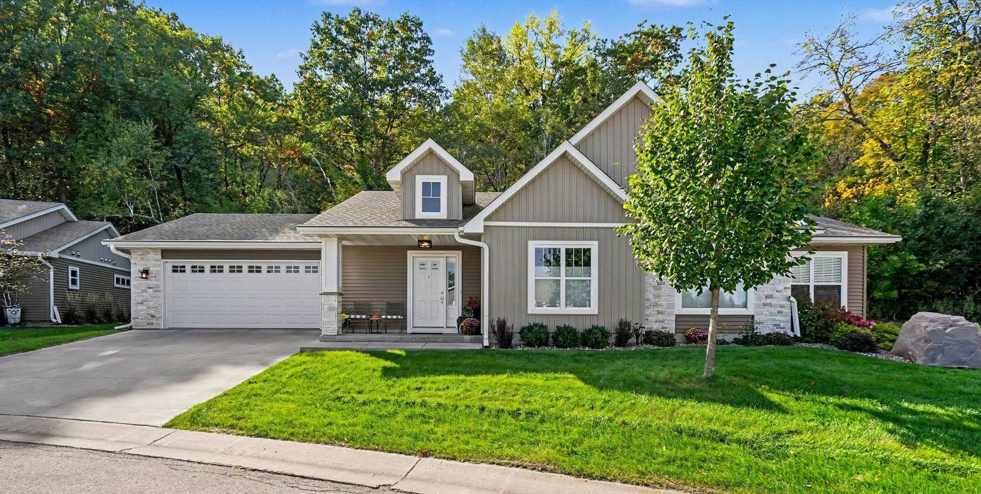 1148 Hewitt Boulevard, Red Wing, MN 55066 Front exterior
