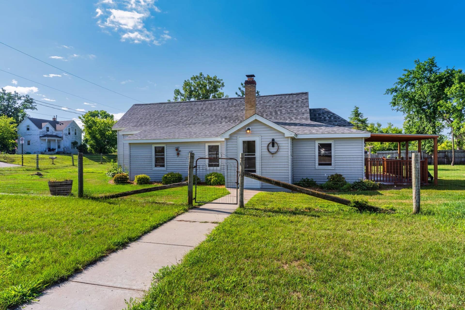 203 Mississippi Avenue SW, Bemidji, MN 56601 Fenced Yard.jpeg