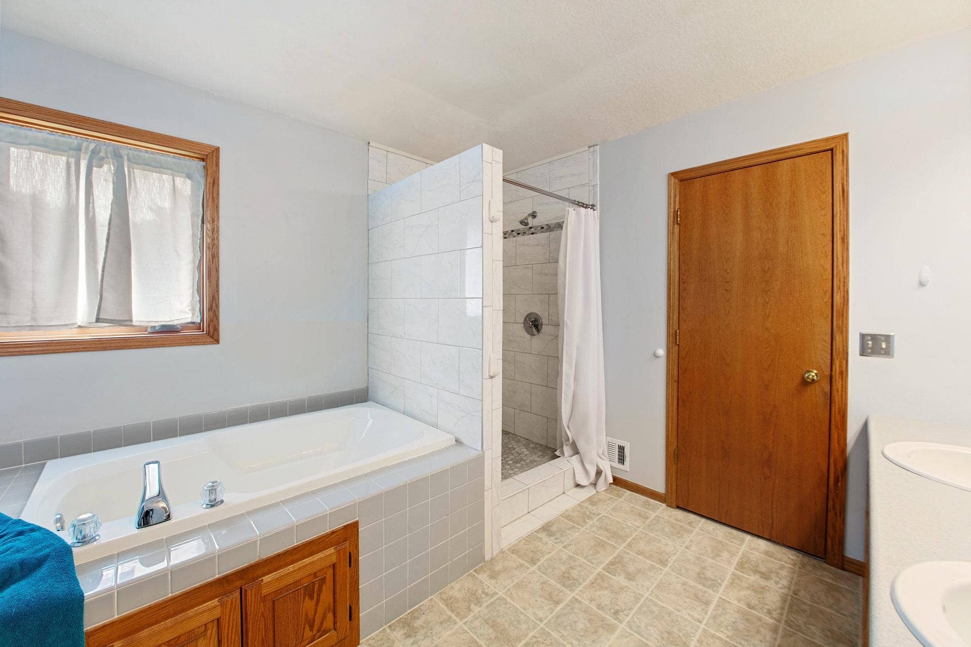 9224 Cornell Road, Woodbury, MN 55125 1920x1280_100_1787390619213_17873563269150s7a7741.jpg