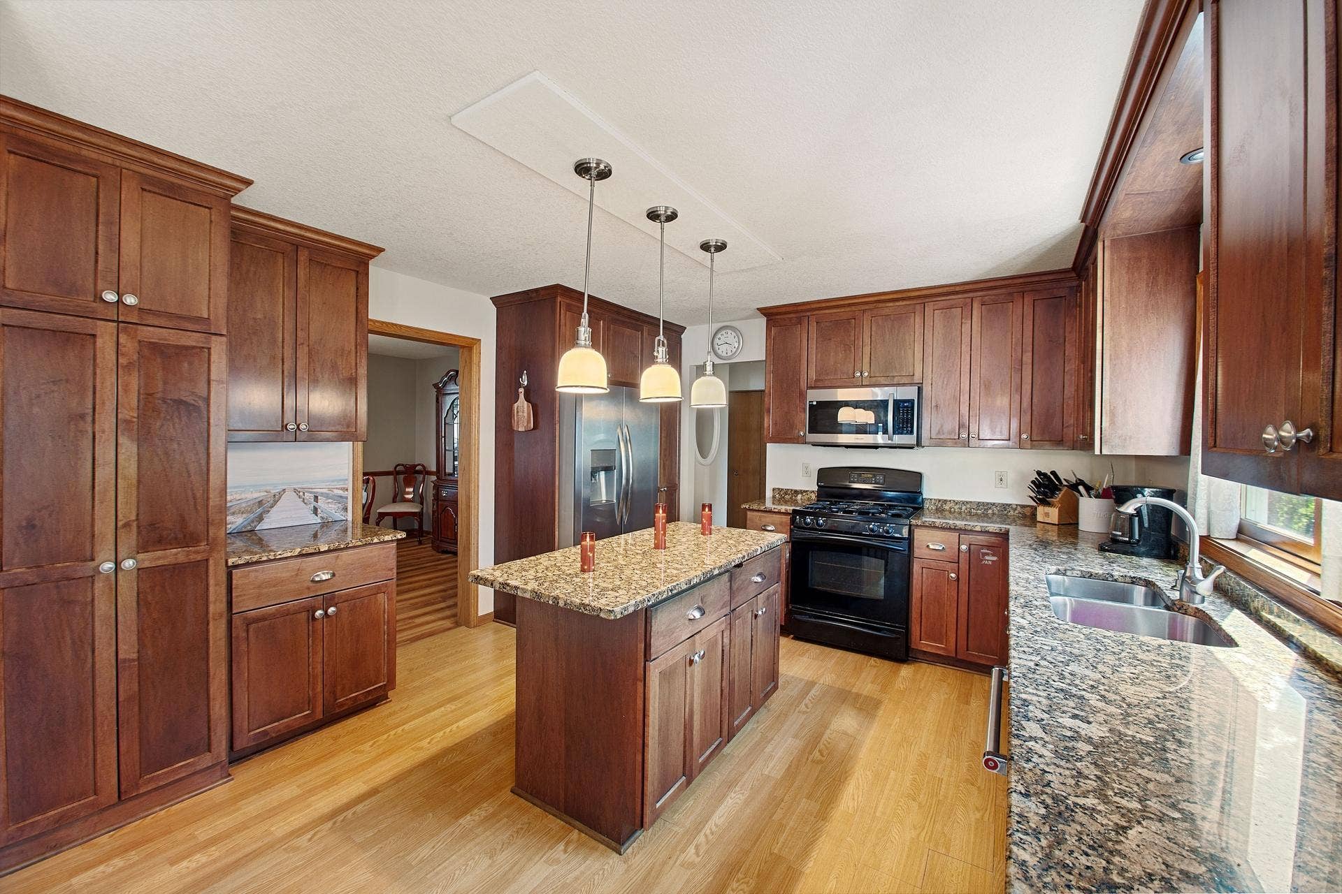 9224 Cornell Road, Woodbury, MN 55125 1920x1280_100_1787390613246_17873547765730s7a7681.jpg