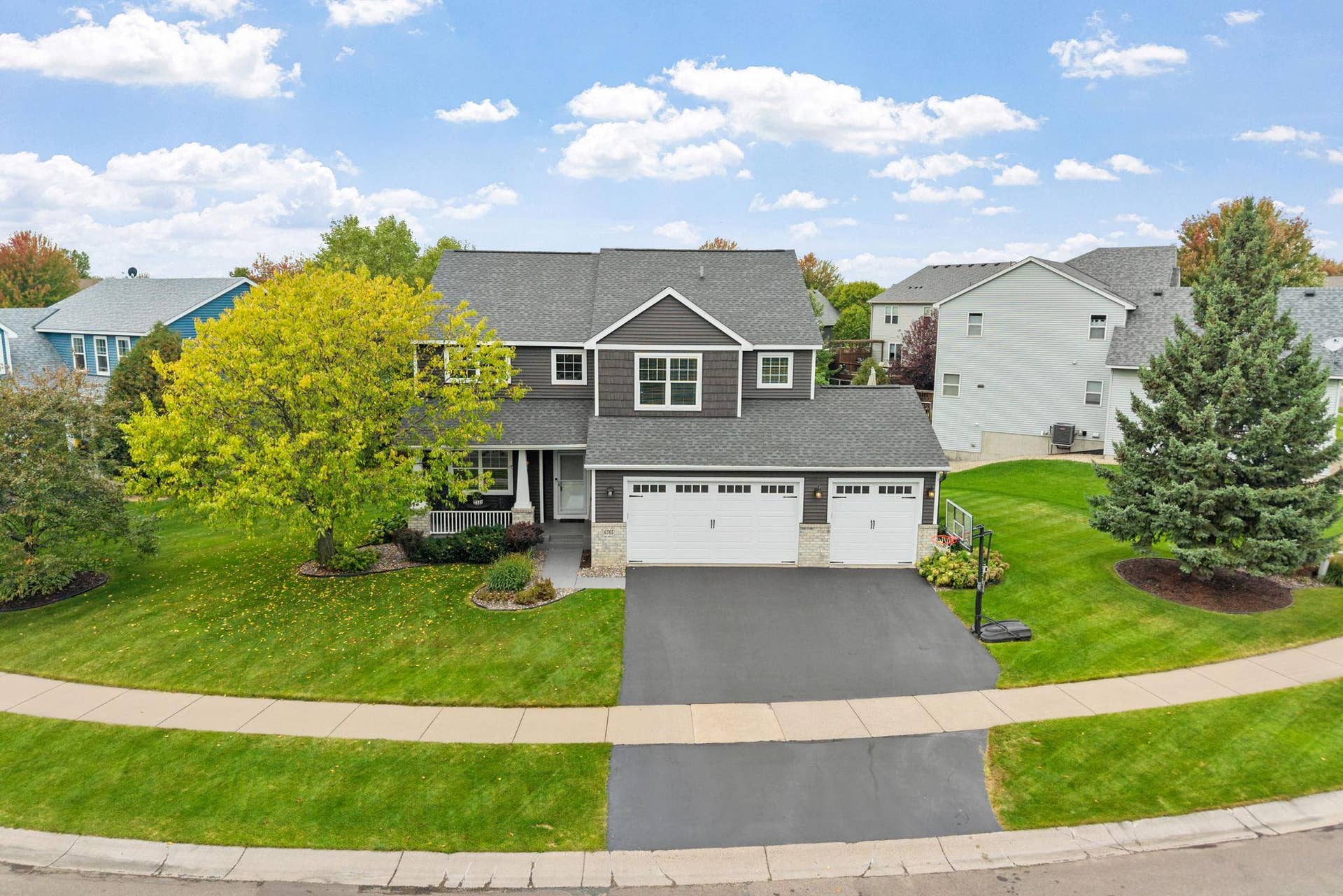 6765 Queensland Lane N, Maple Grove, MN 55311 16-web-or-mls-6765 Queensland Ln N-16.jpg
