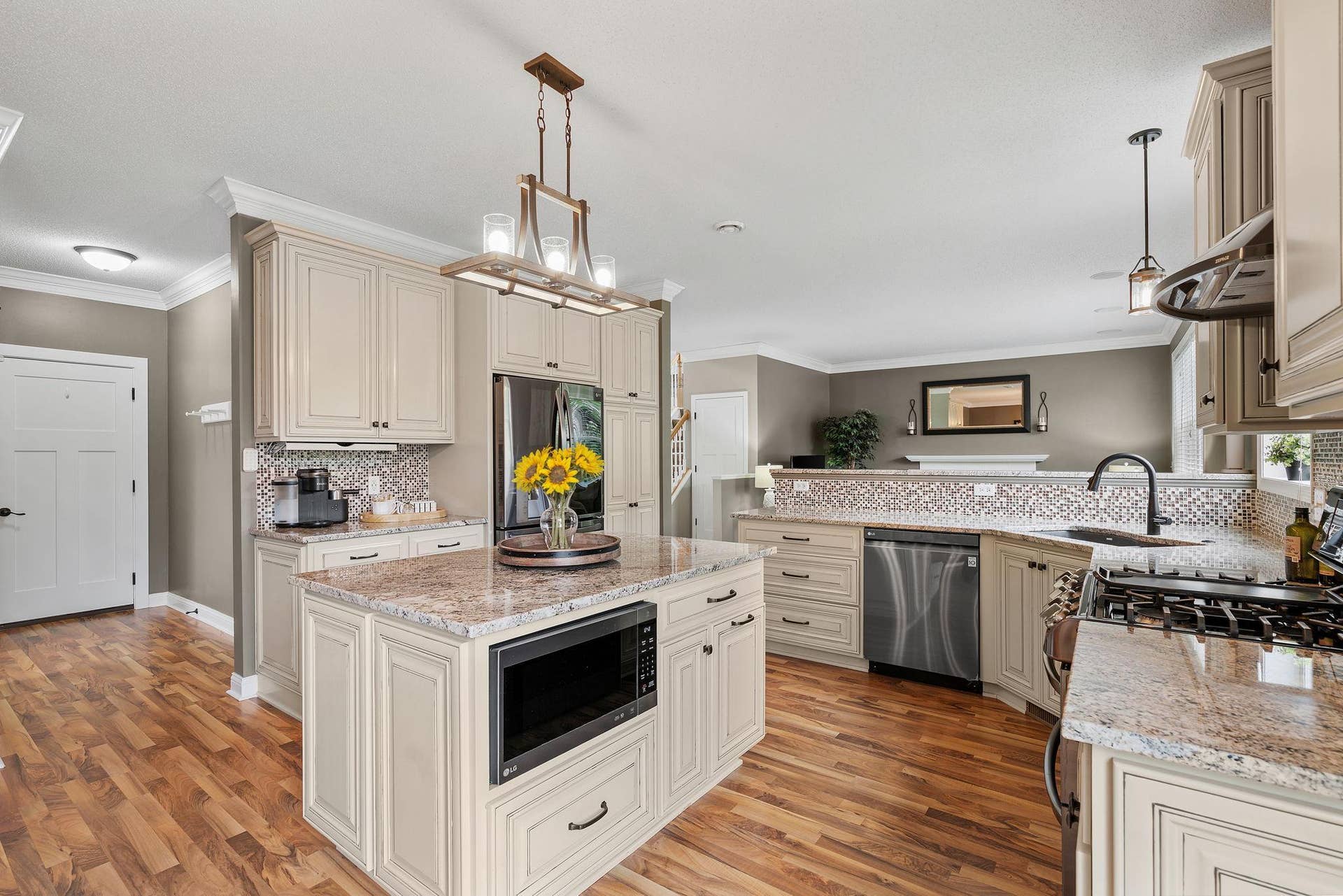 6765 Queensland Lane N, Maple Grove, MN 55311 33-web-or-mls-6765 Queensland Ln N-33.jpg