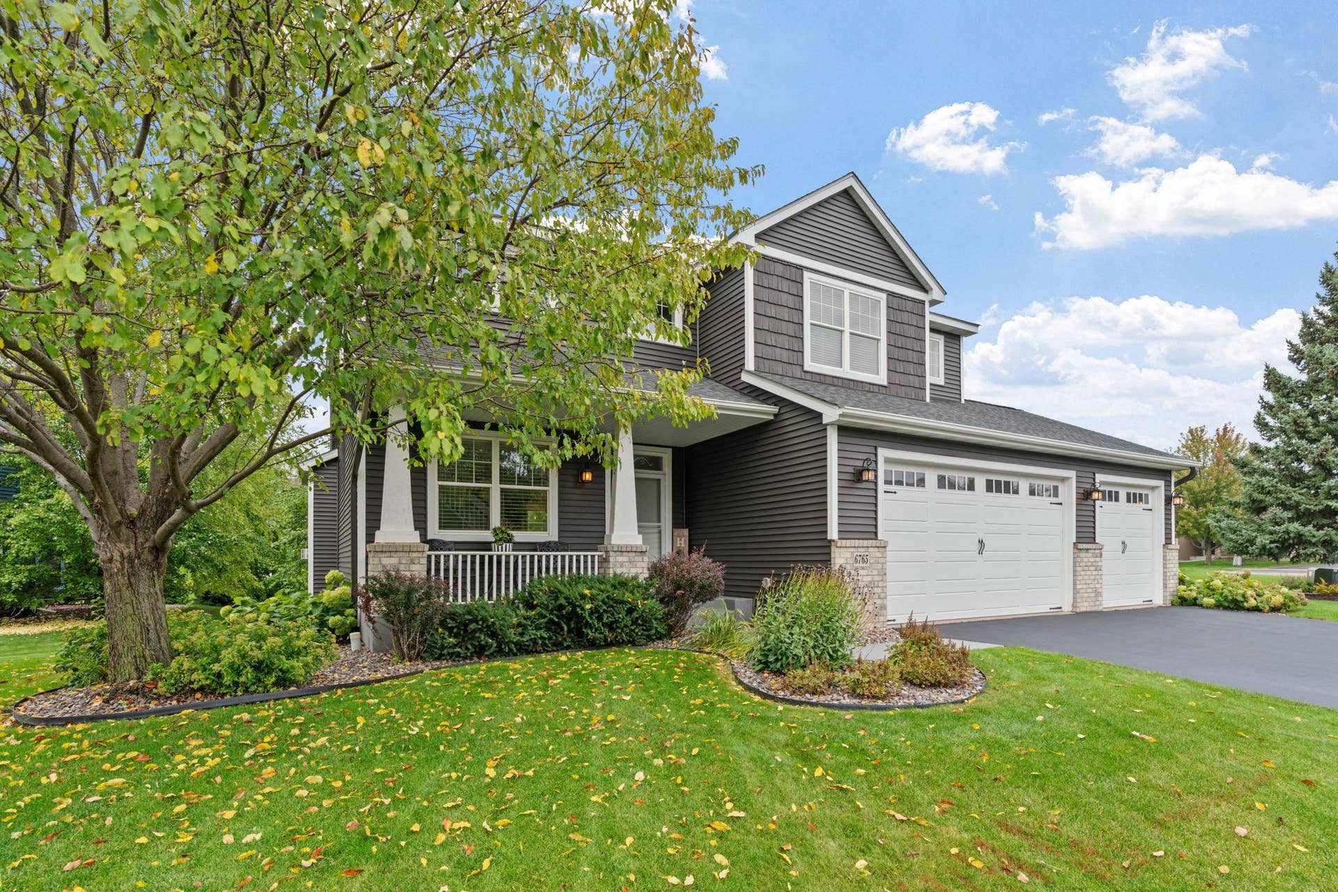 6765 Queensland Lane N, Maple Grove, MN 55311 2-web-or-mls-6765 Queensland Ln N-2.jpg