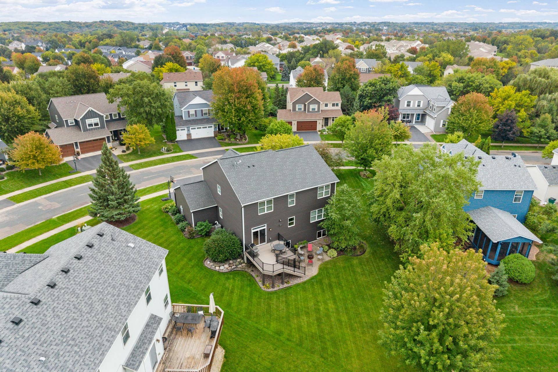 6765 Queensland Lane N, Maple Grove, MN 55311 19-web-or-mls-6765 Queensland Ln N-19.jpg