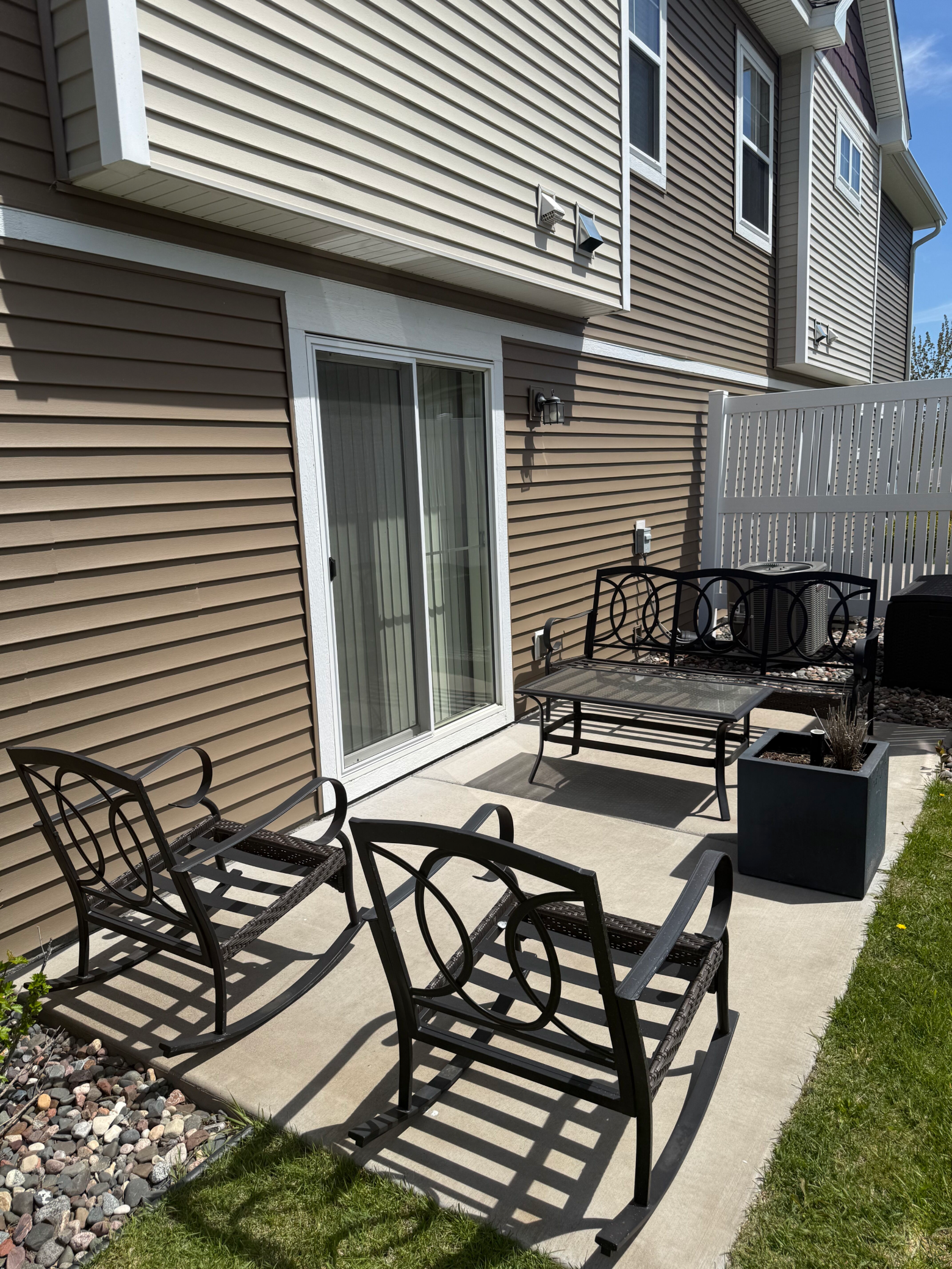 7238 Dora Drive, Hugo, MN 55038 Step out to patio and enjoy!