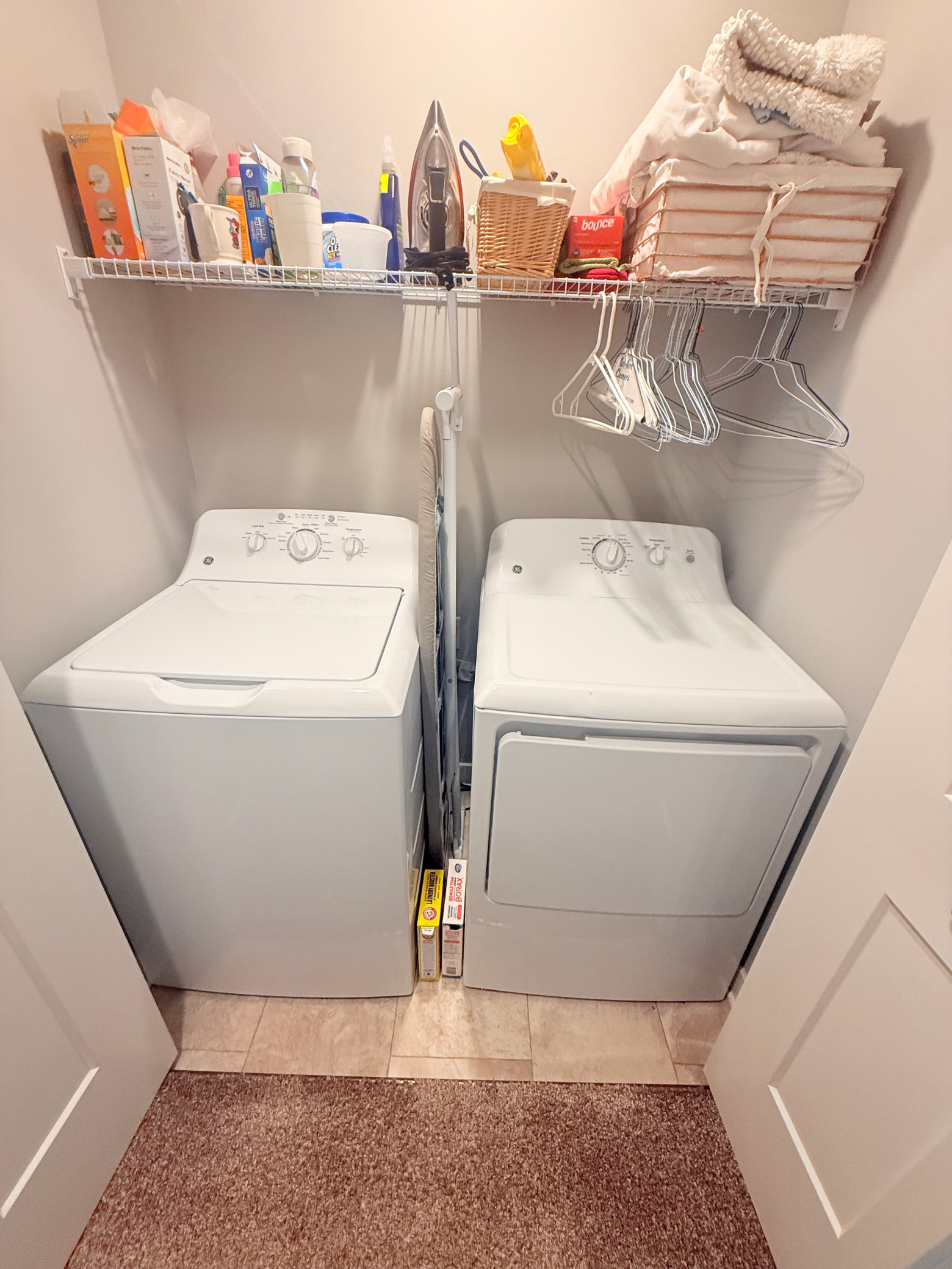 7238 Dora Drive, Hugo, MN 55038 Conveniently located upper level laundry.