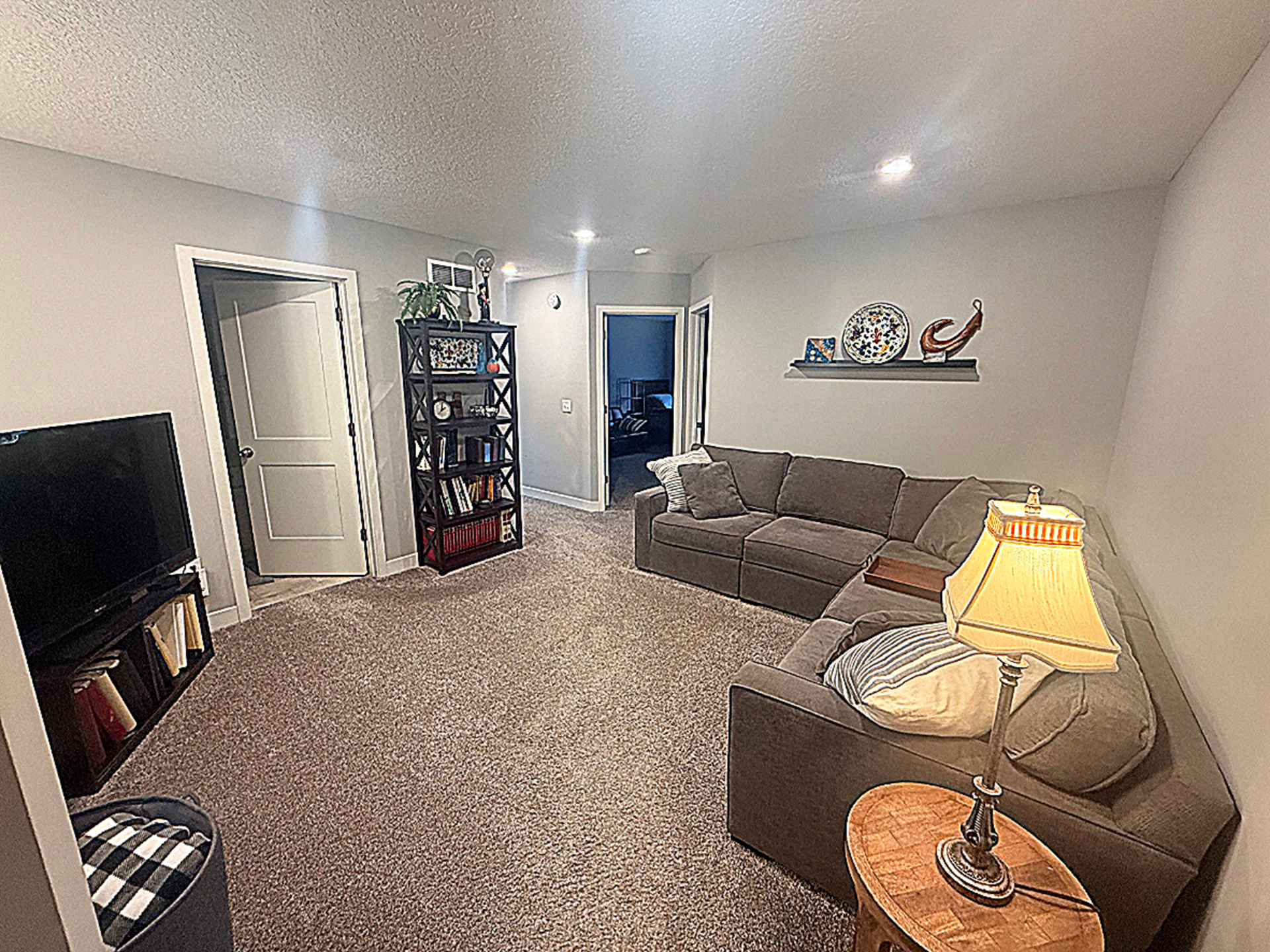 7238 Dora Drive, Hugo, MN 55038 Upper level family room.